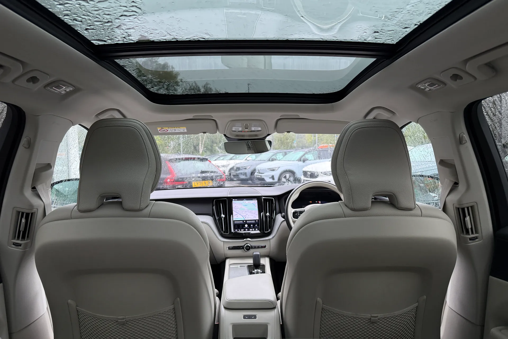 Volvo XC60 thumbnail image number 24