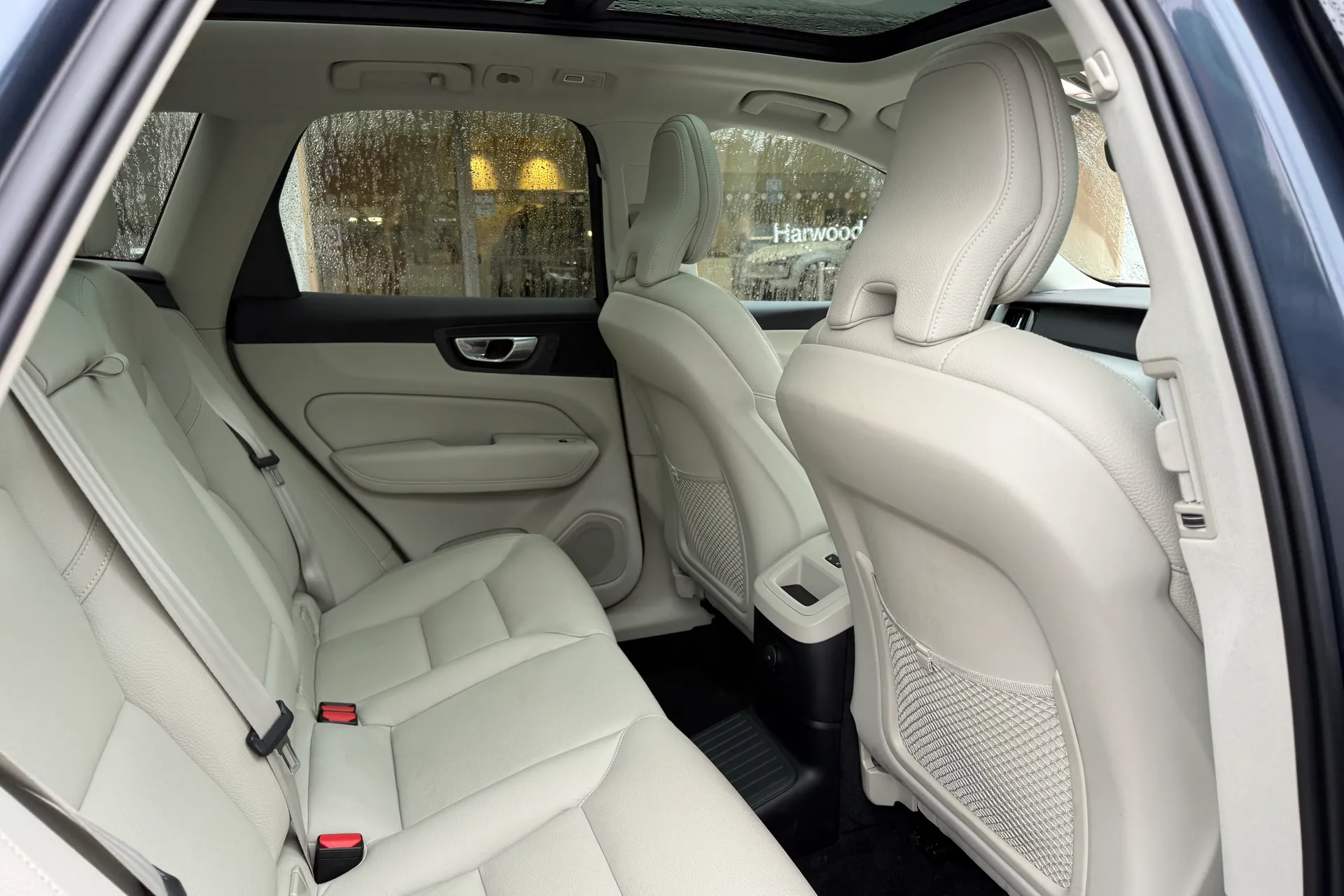 Volvo XC60 thumbnail image number 25