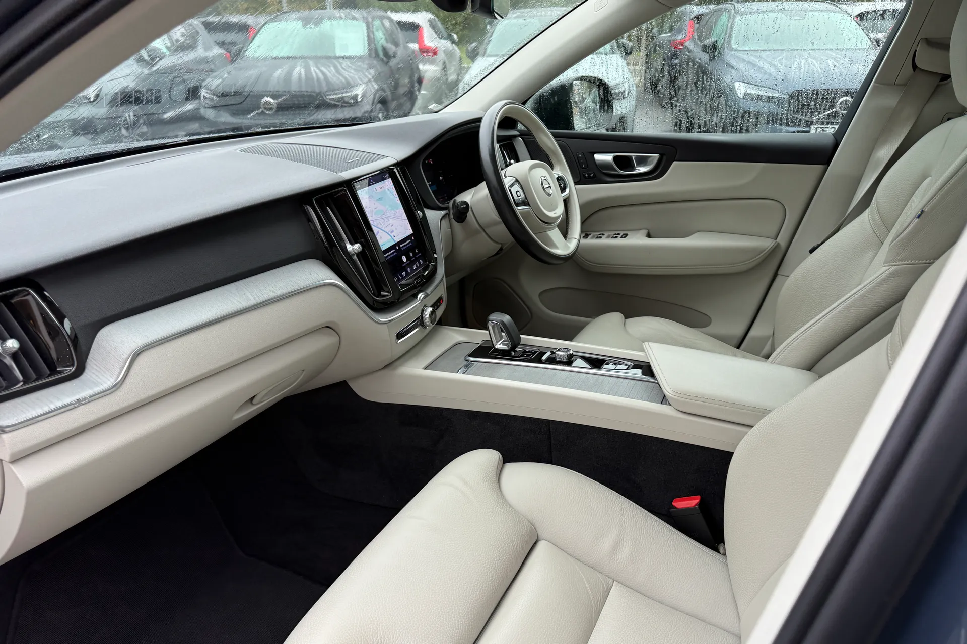 Volvo XC60 thumbnail image number 29