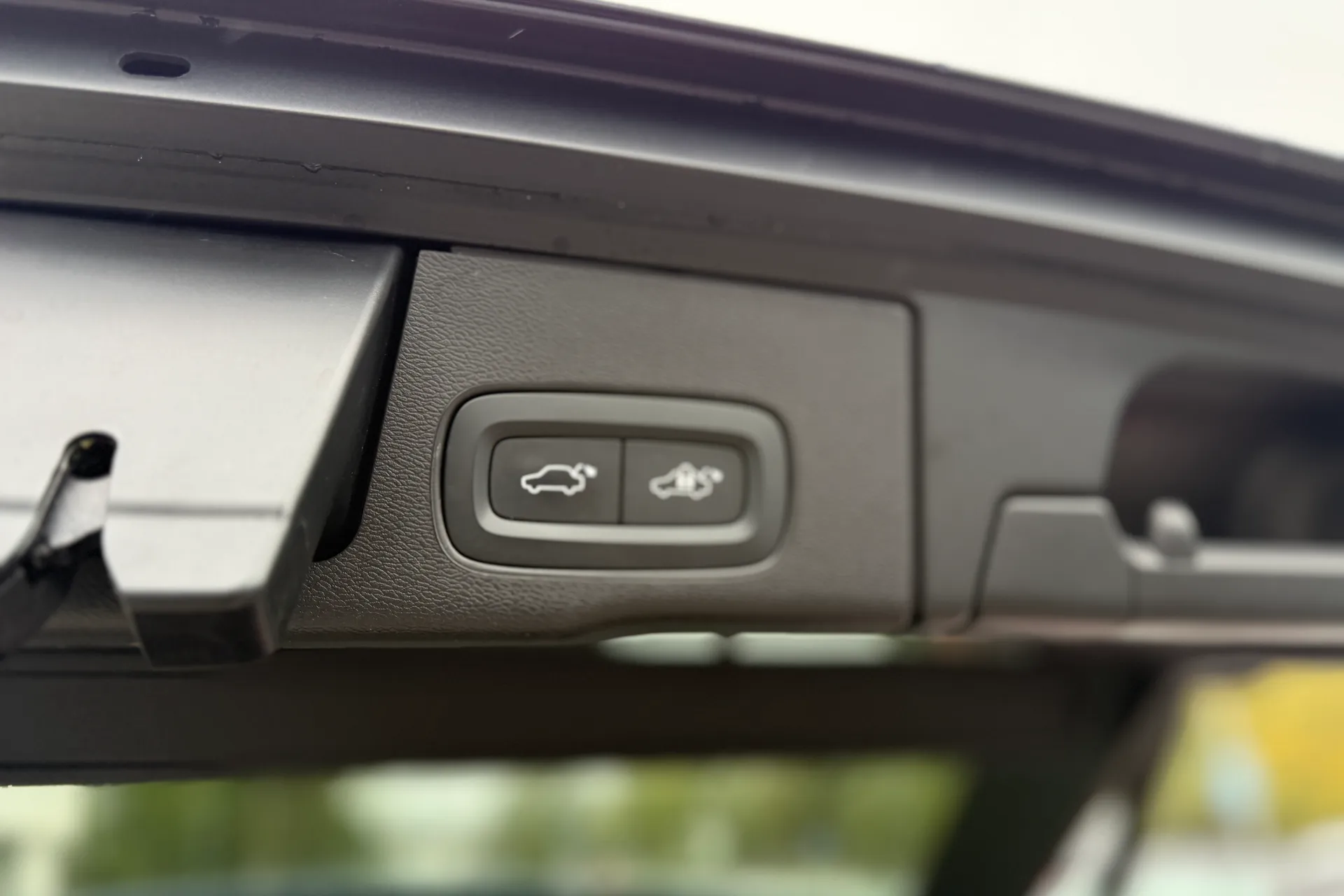 Volvo XC60 thumbnail image number 22