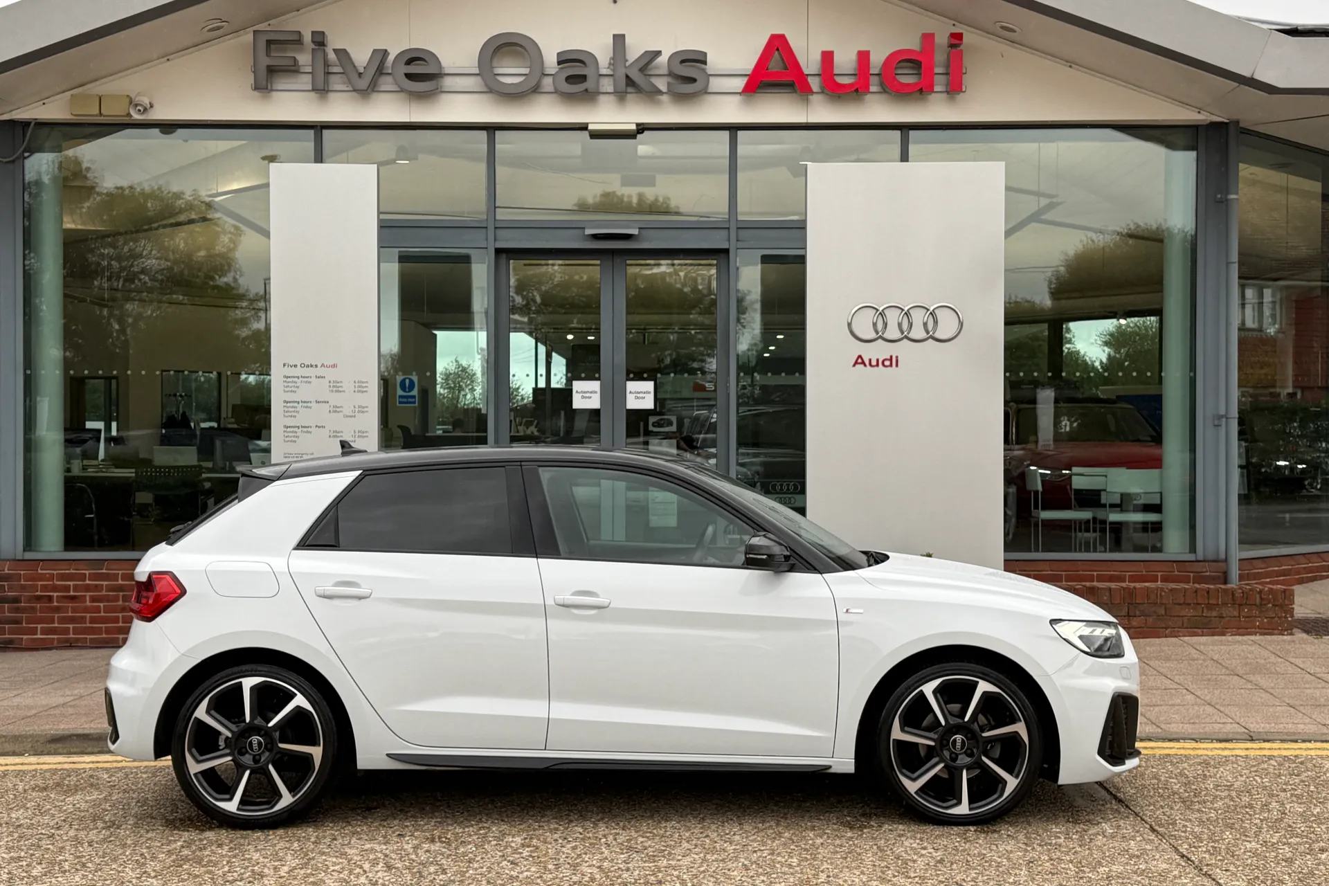 Audi A1 thumbnail image number 2