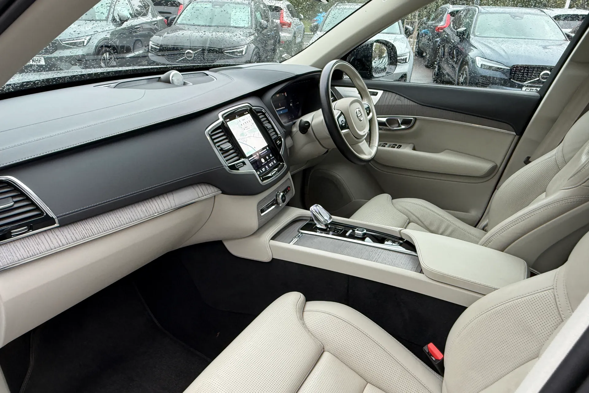 Volvo XC90 thumbnail image number 31