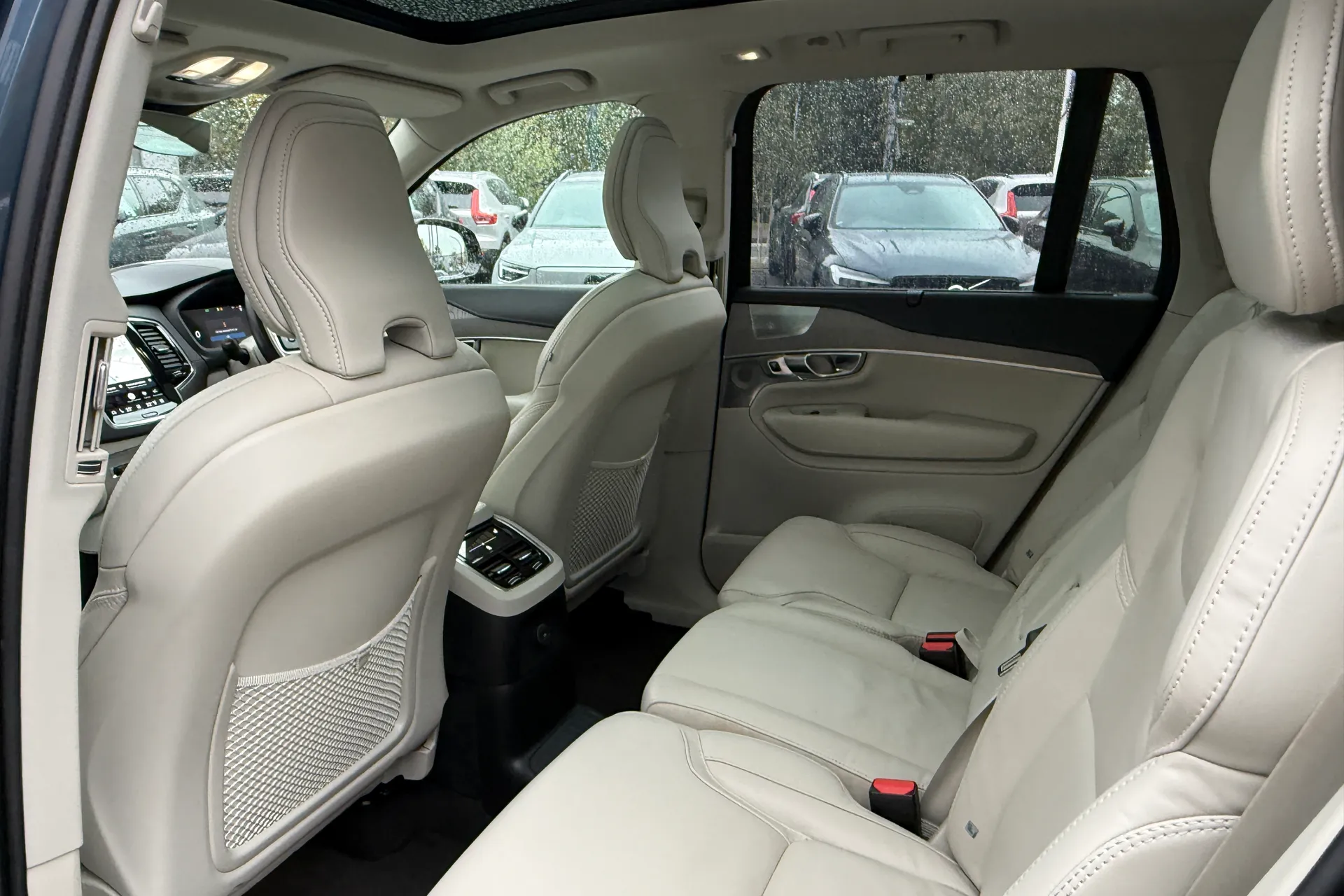 Volvo XC90 thumbnail image number 33