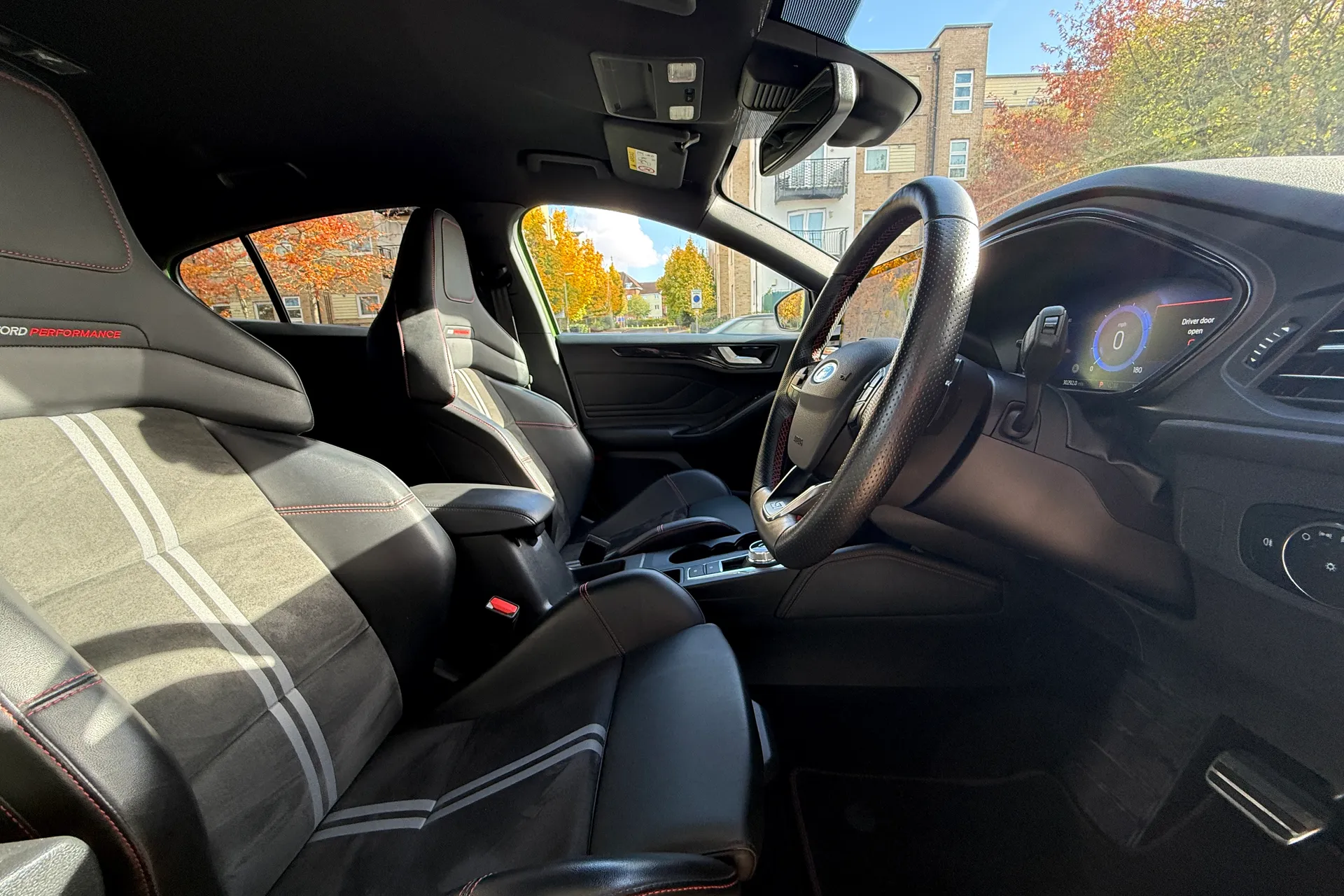 FORD FOCUS thumbnail image number 19