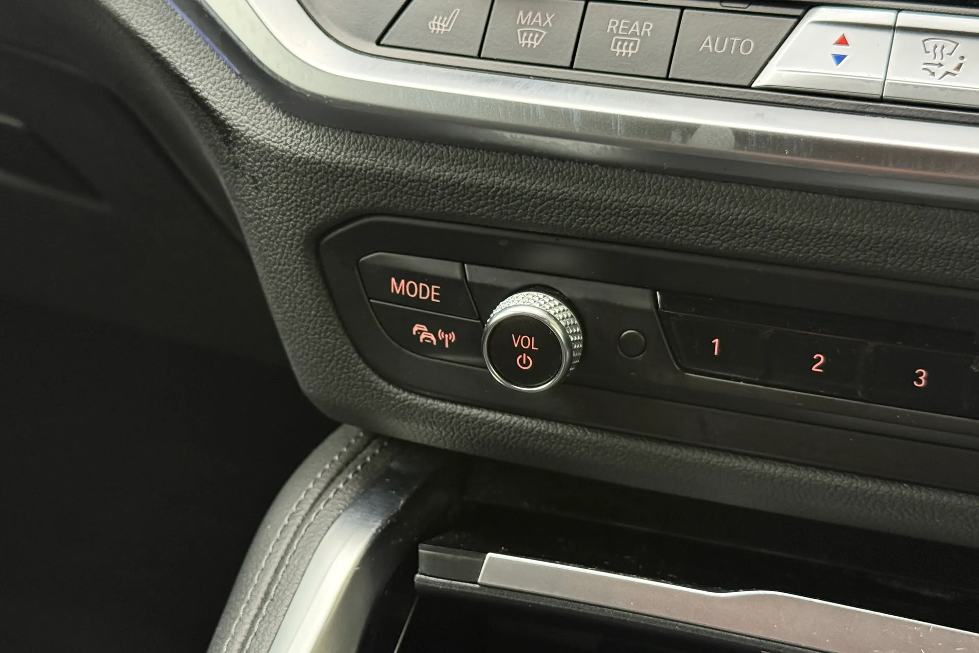 BMW 4 SERIES thumbnail image number 16