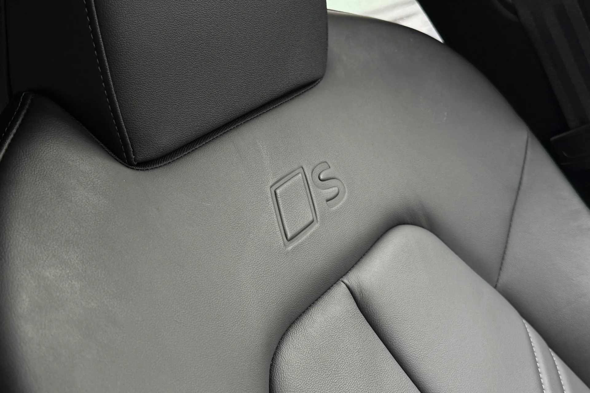 Audi A5 thumbnail image number 23