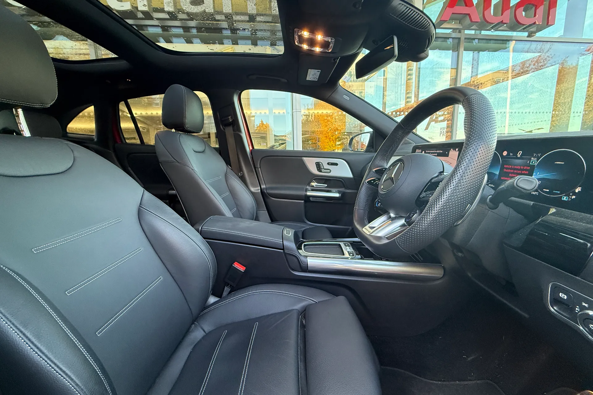 MERCEDES-BENZ GLA thumbnail image number 28