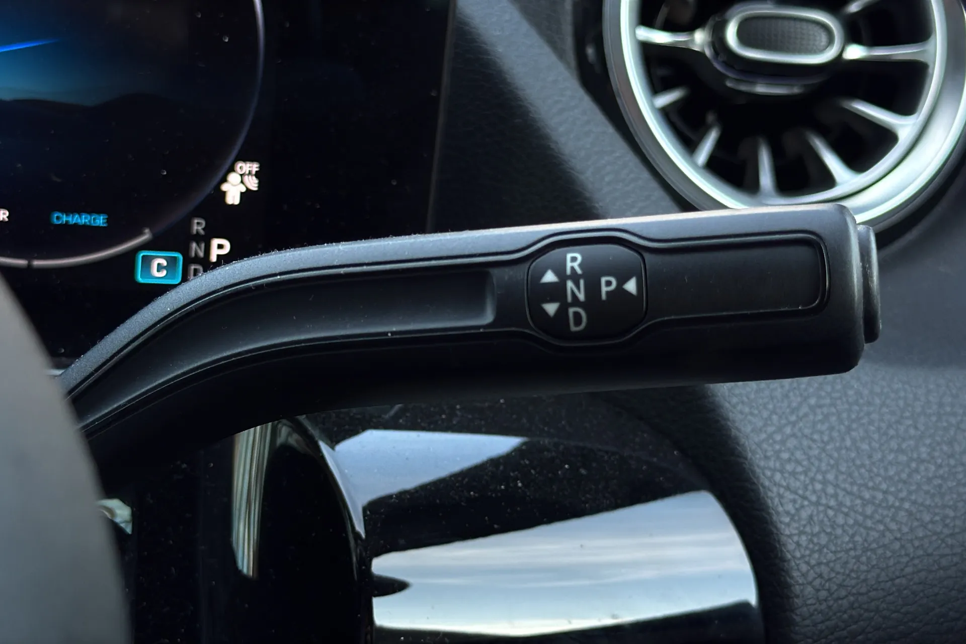 MERCEDES-BENZ GLA thumbnail image number 47