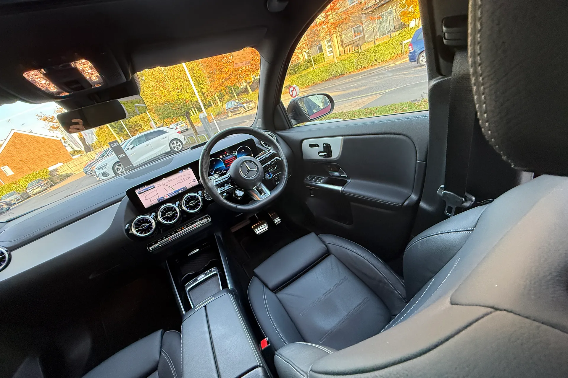 MERCEDES-BENZ GLA thumbnail image number 36
