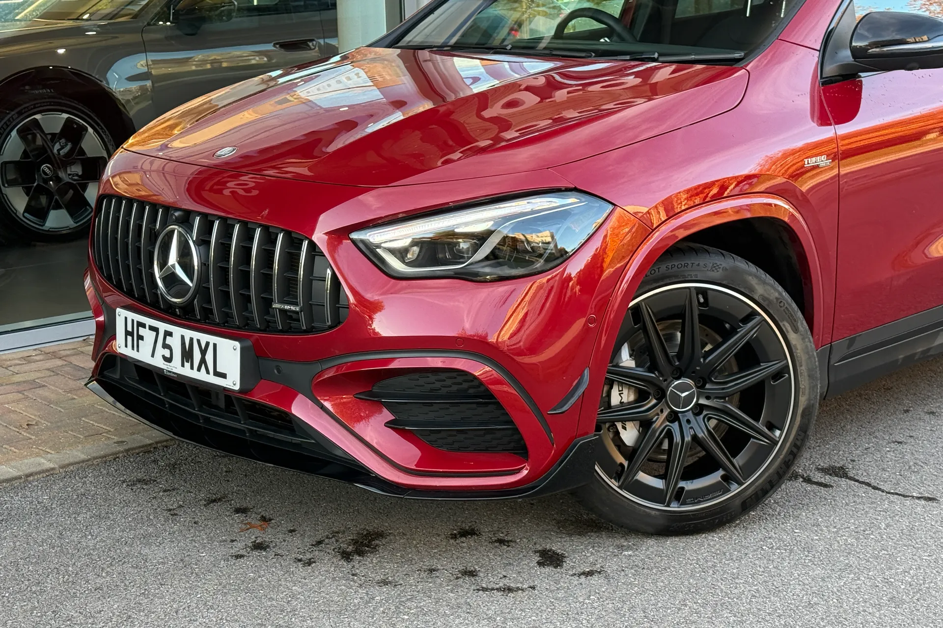 MERCEDES-BENZ GLA thumbnail image number 24