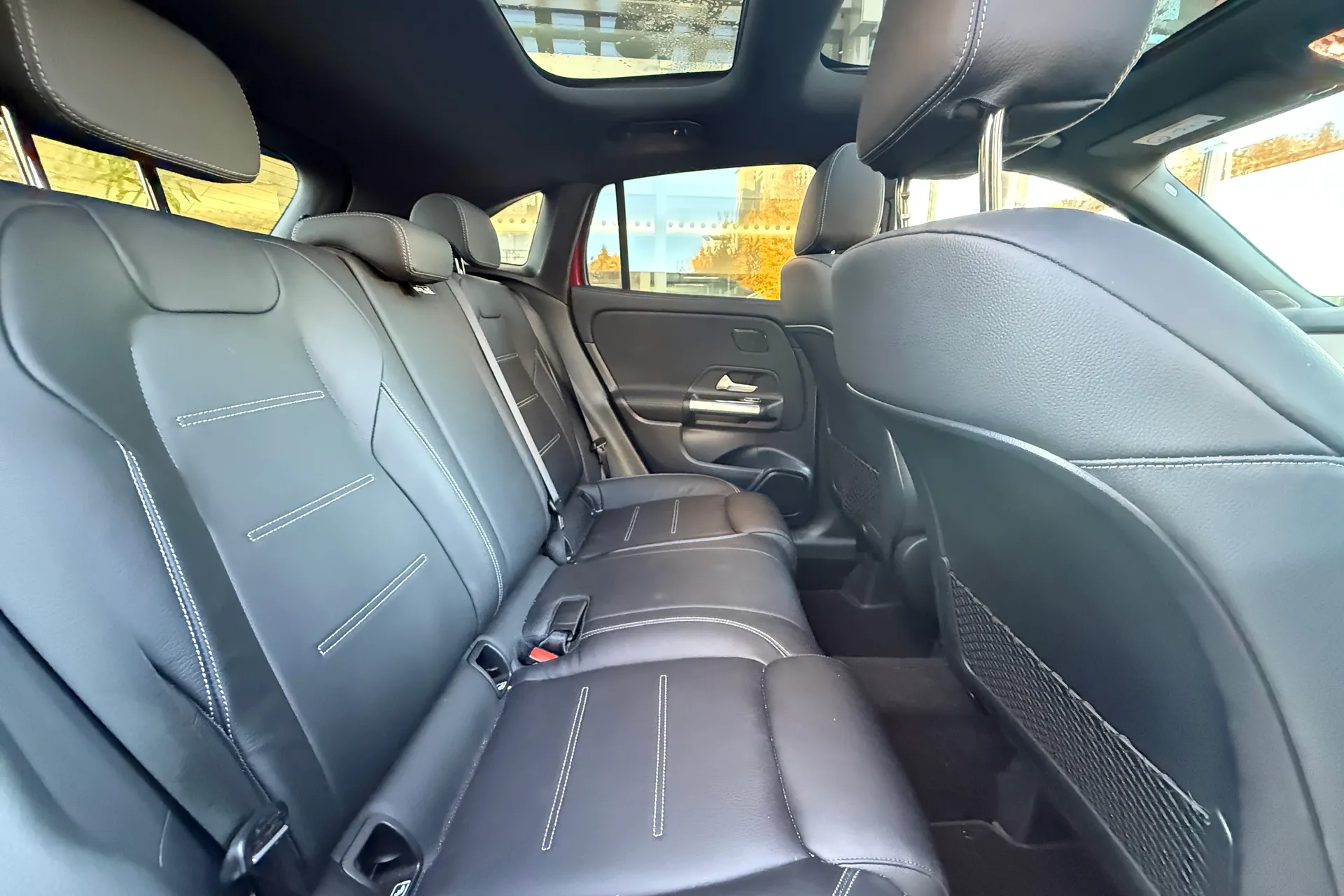 MERCEDES-BENZ GLA thumbnail image number 31