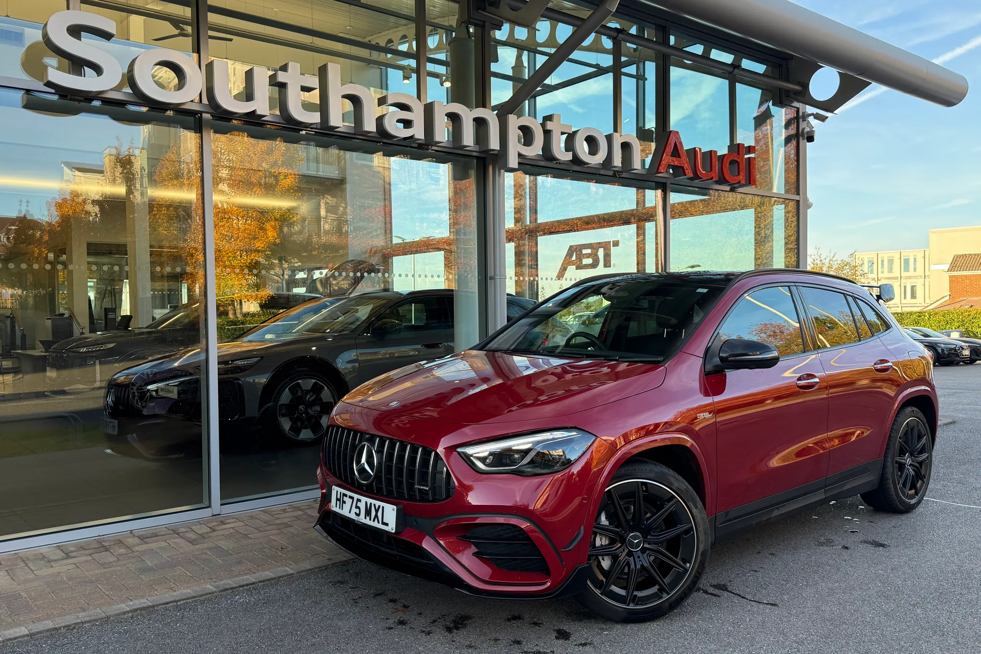 MERCEDES-BENZ GLA thumbnail image number 25