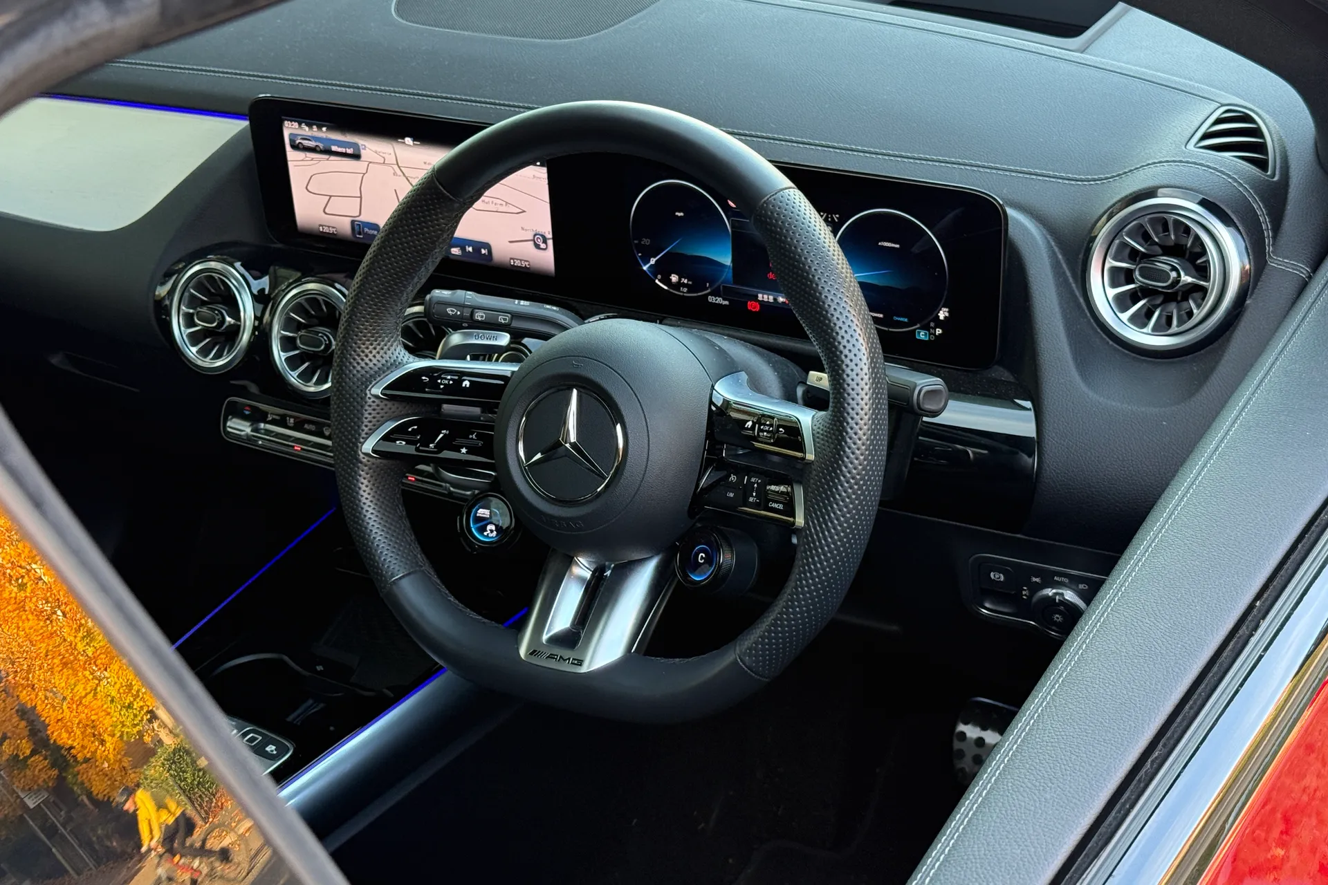 MERCEDES-BENZ GLA thumbnail image number 38