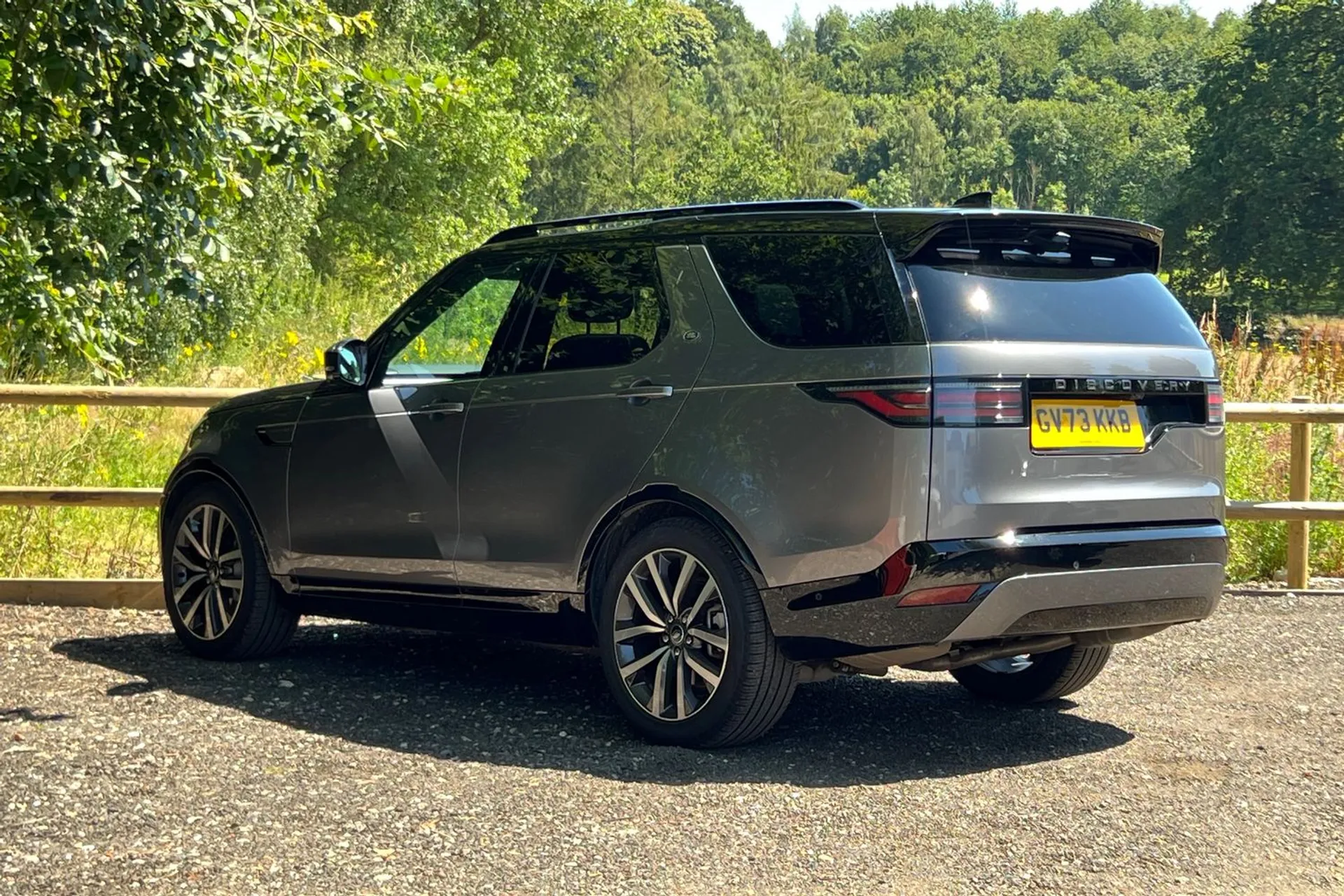 LAND ROVER DISCOVERY thumbnail image number 2