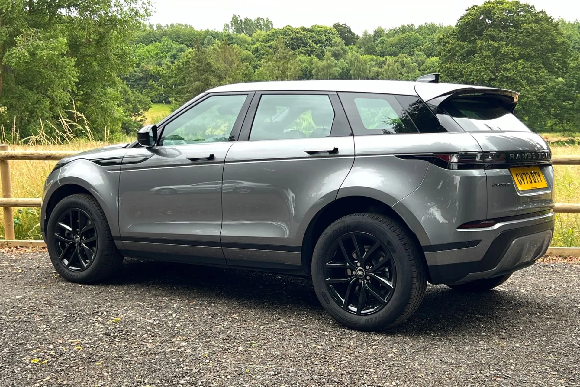 LAND ROVER RANGE ROVER EVOQUE thumbnail image number 2