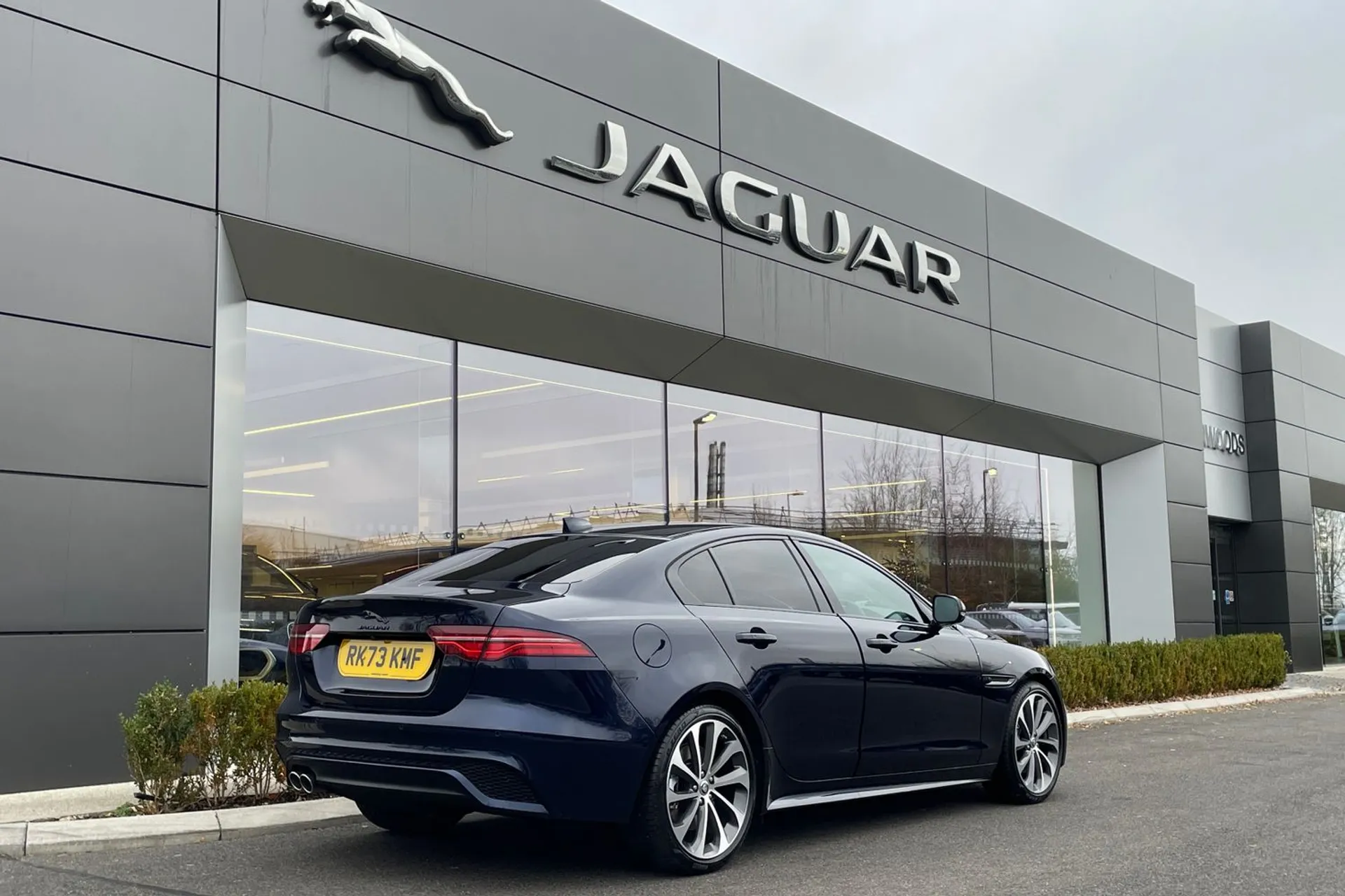 Jaguar XE thumbnail image number 7