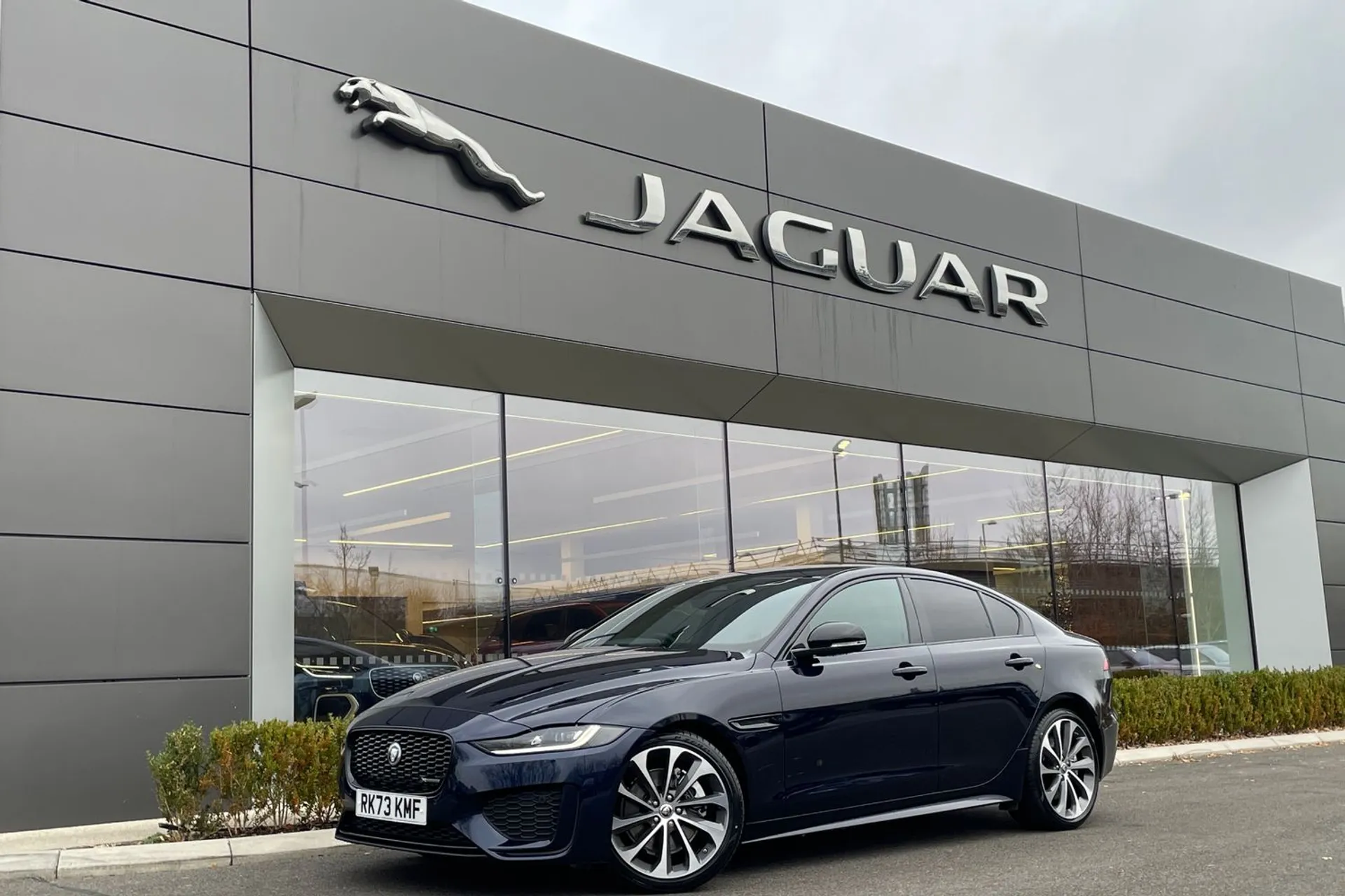 Jaguar XE thumbnail image number 29