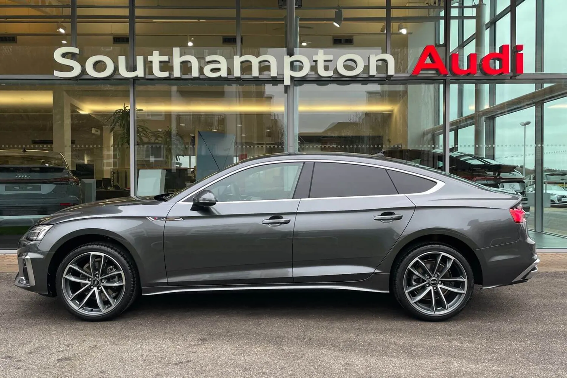 Audi A5 thumbnail image number 10