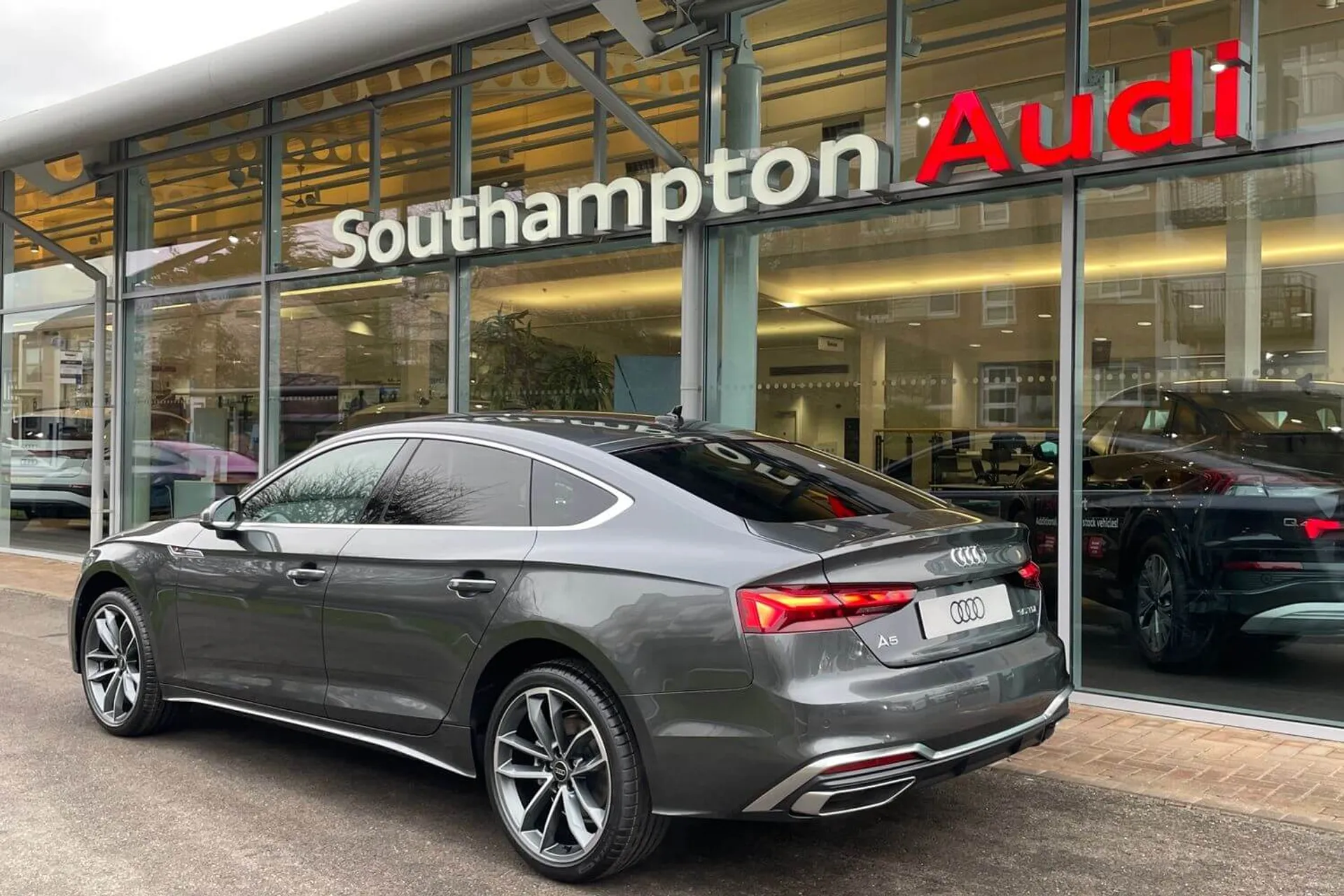 Audi A5 thumbnail image number 9