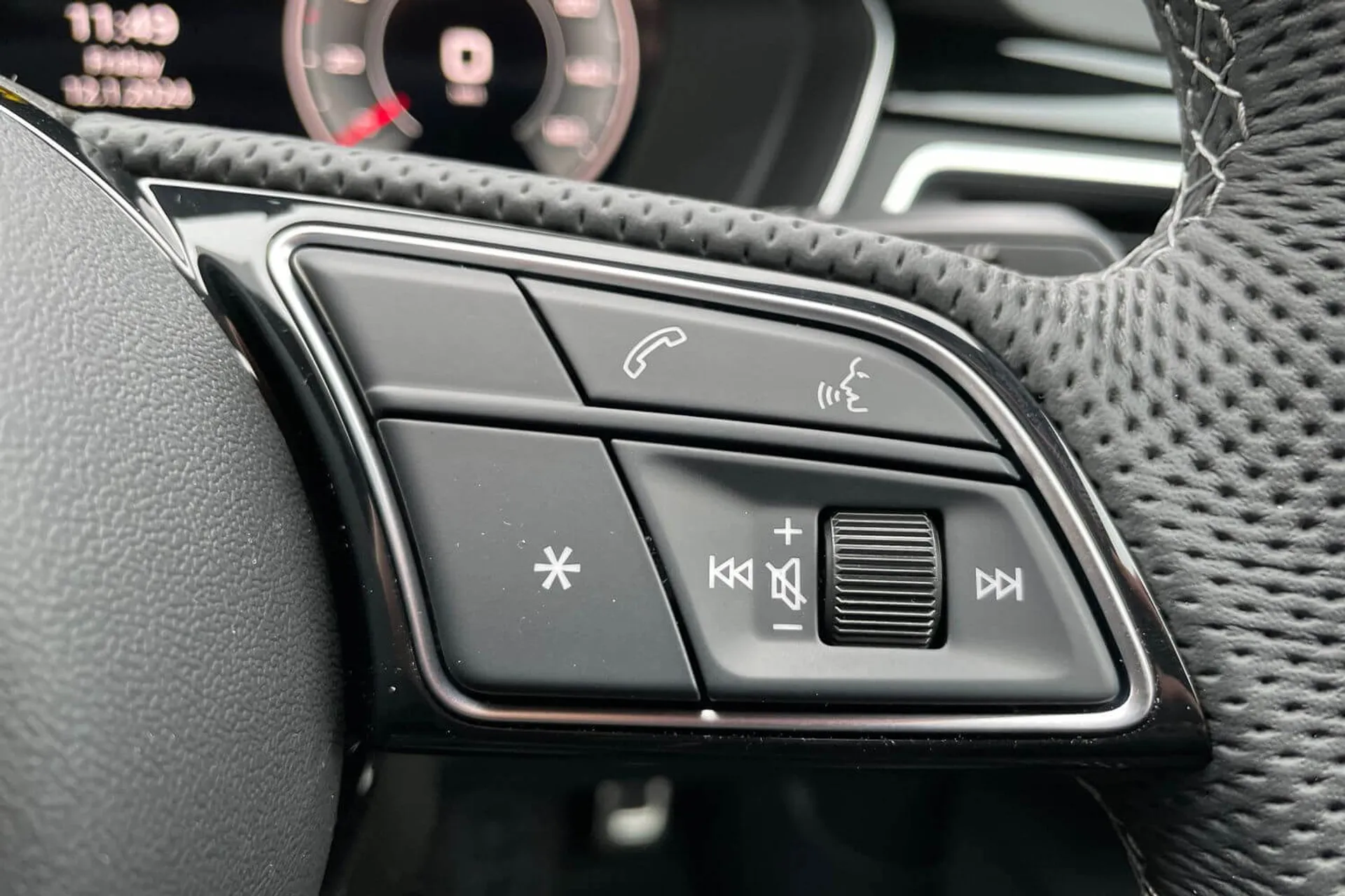 Audi A5 thumbnail image number 37