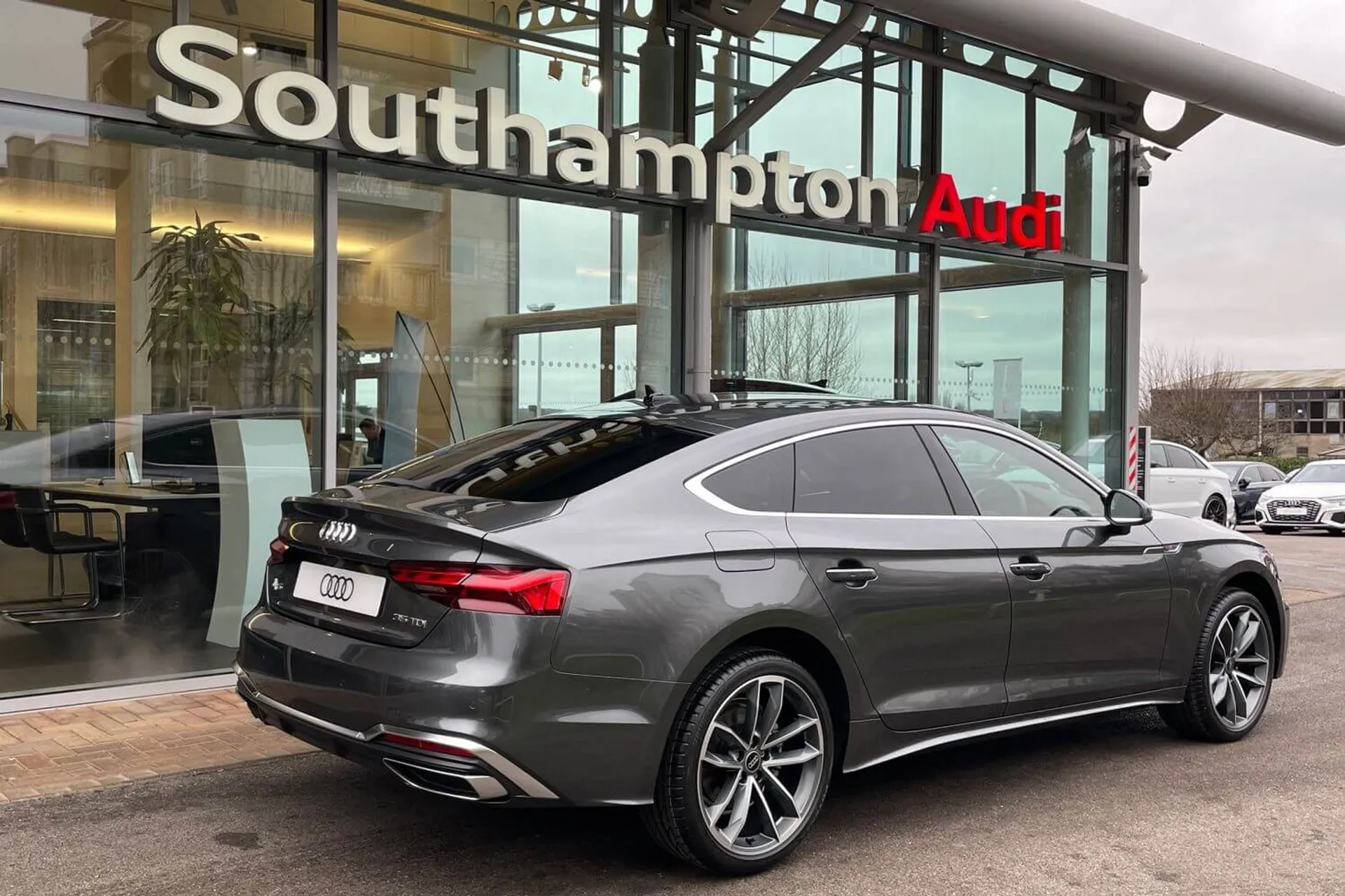 Audi A5 thumbnail image number 7