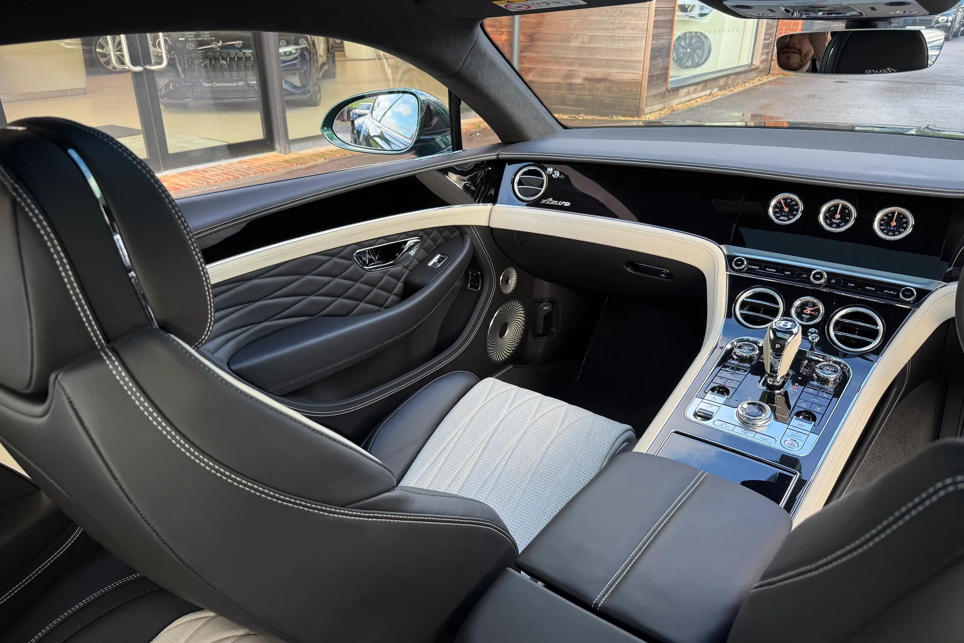 Bentley CONTINENTAL thumbnail image number 40