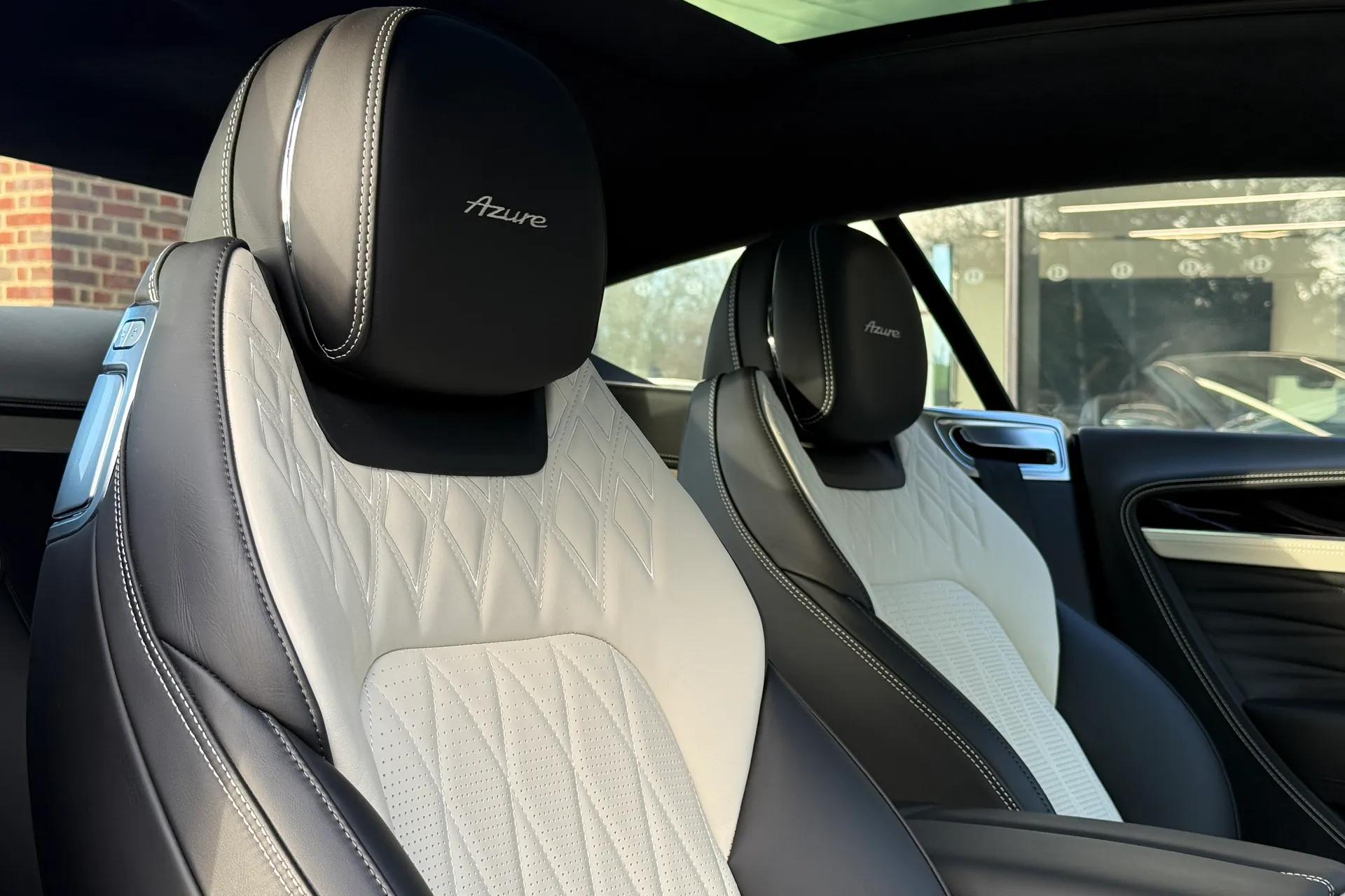 Bentley CONTINENTAL thumbnail image number 28