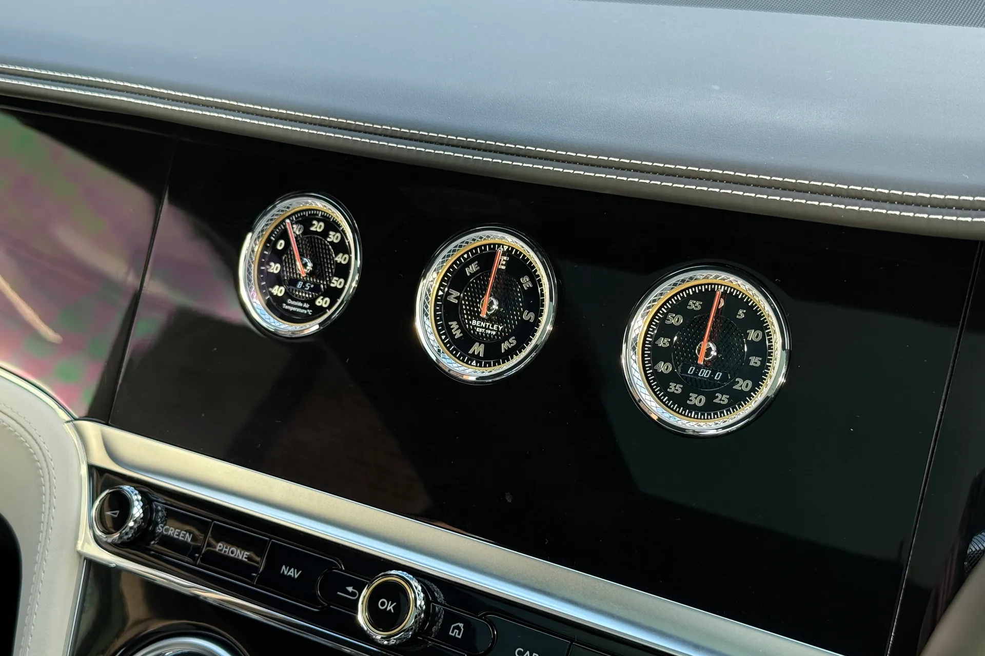 Bentley CONTINENTAL thumbnail image number 50