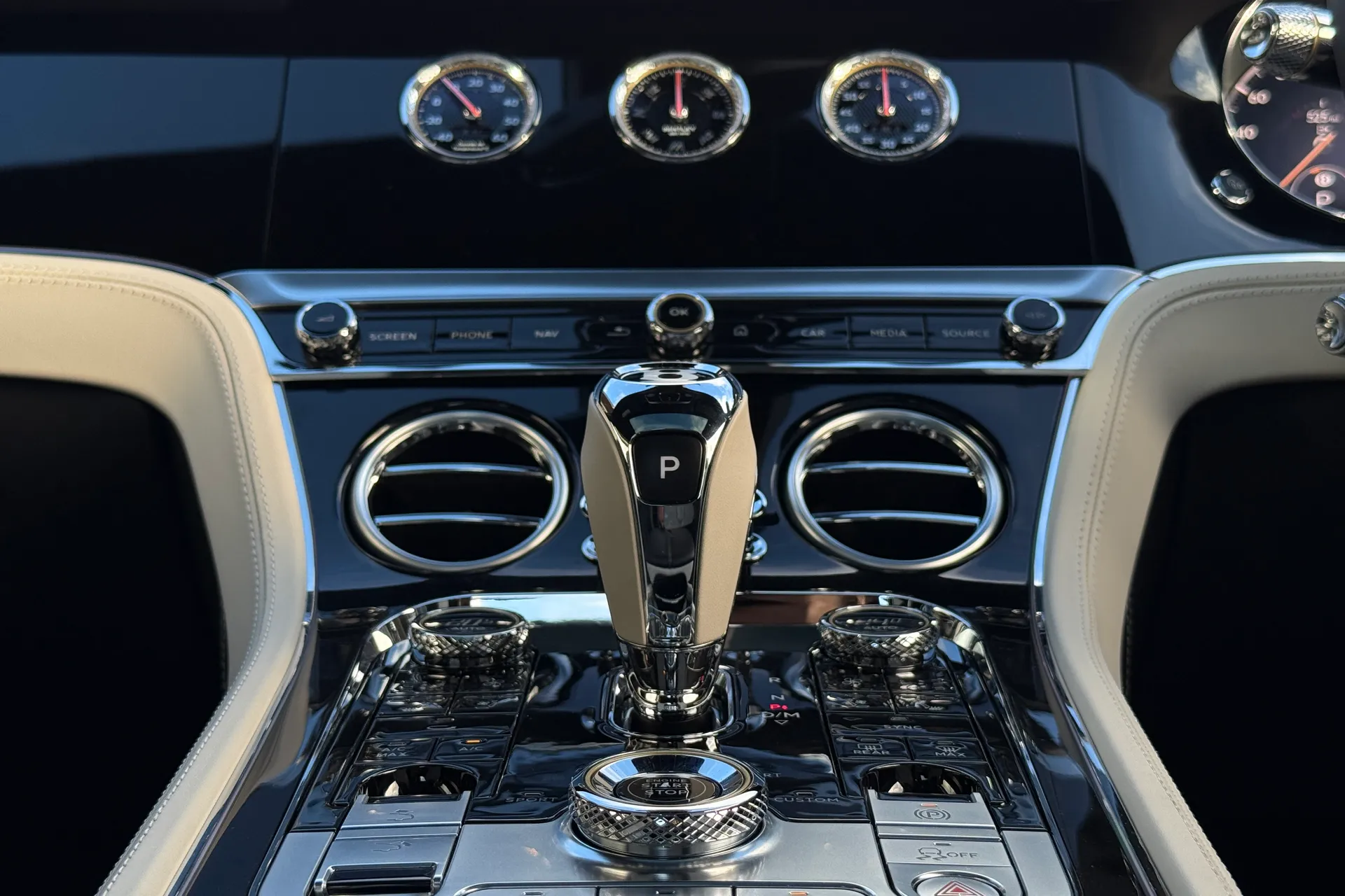 Bentley CONTINENTAL thumbnail image number 32