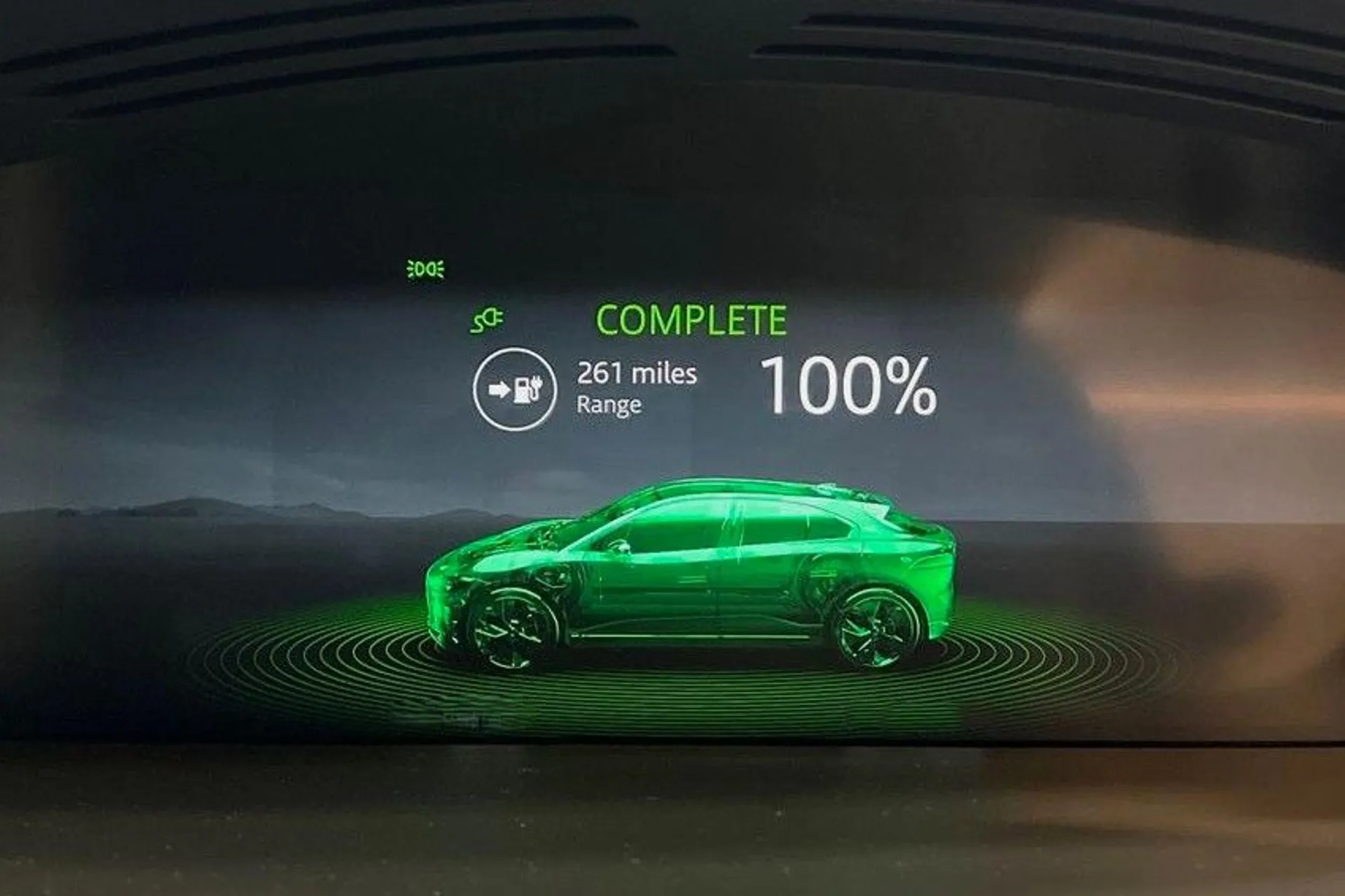Jaguar I-PACE thumbnail image number 38