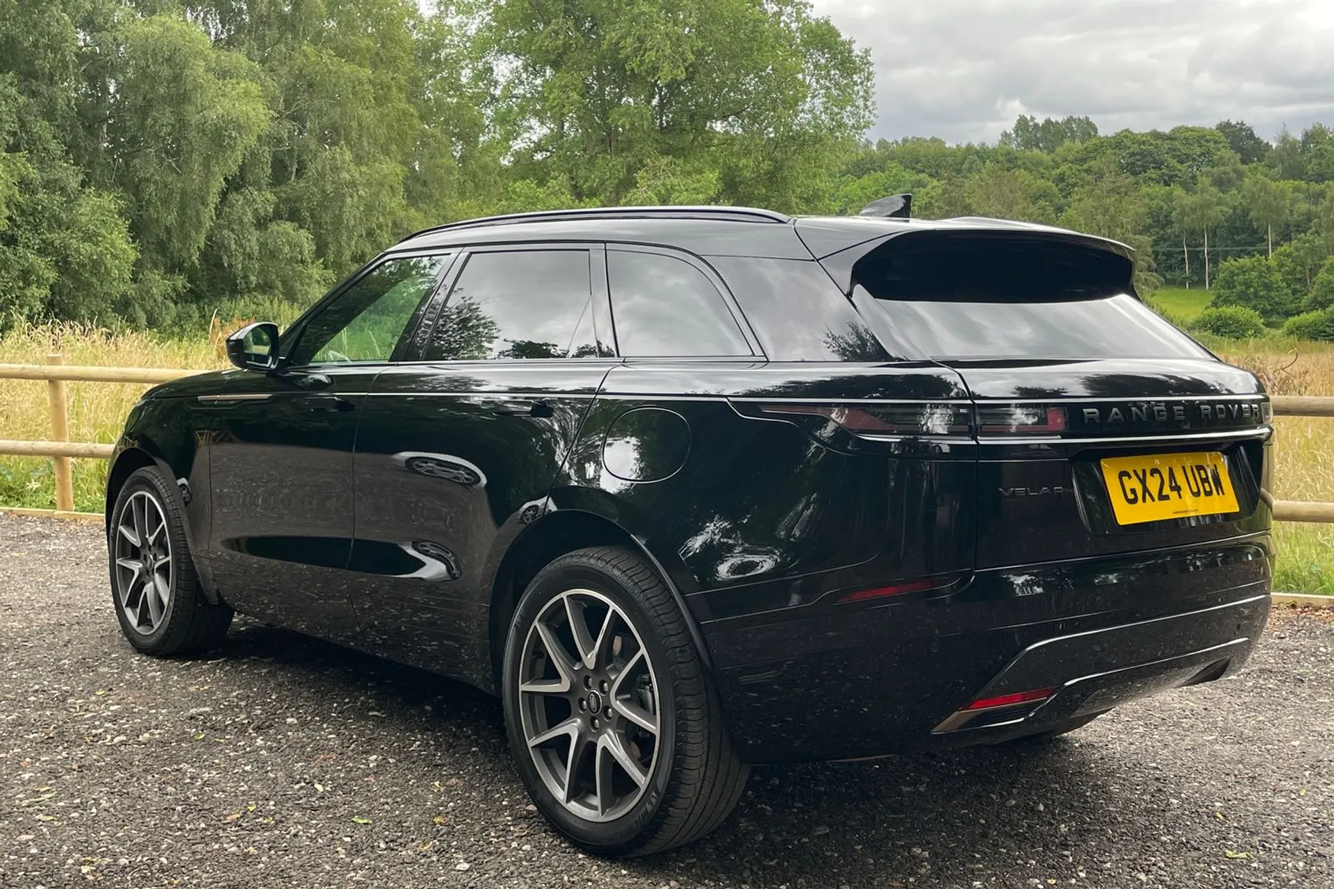 LAND ROVER RANGE ROVER VELAR thumbnail image number 10