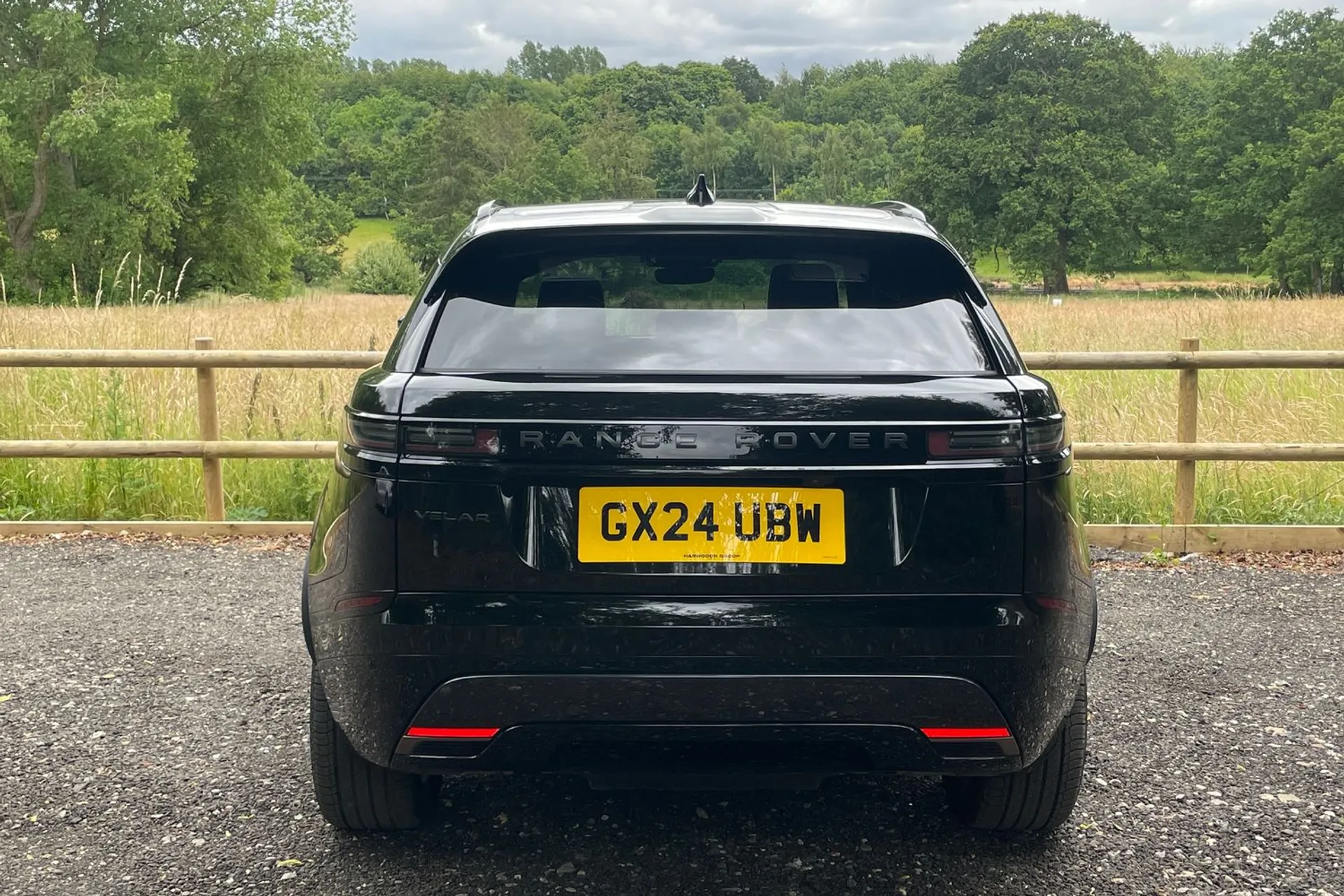 LAND ROVER RANGE ROVER VELAR thumbnail image number 9