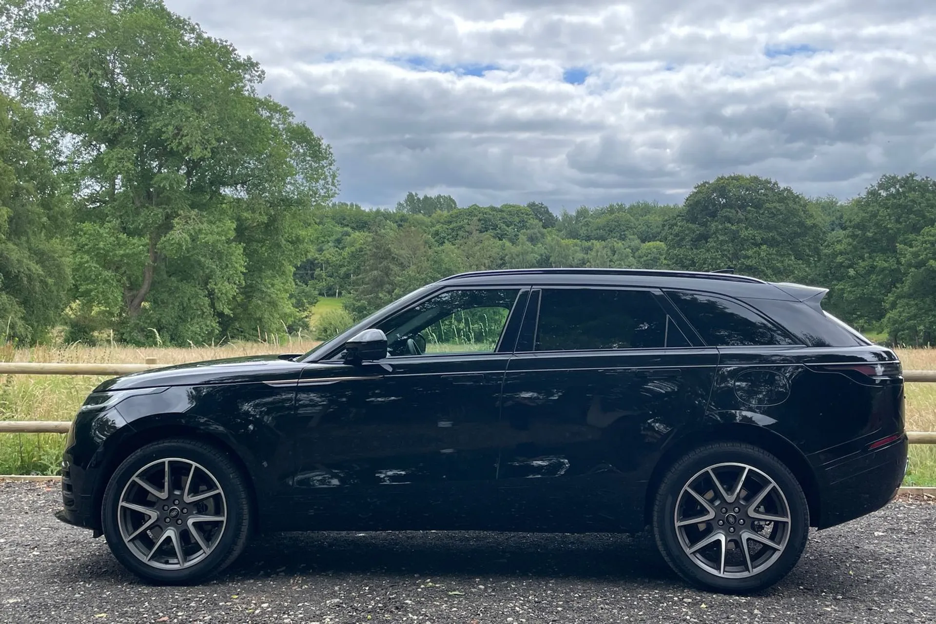 LAND ROVER RANGE ROVER VELAR thumbnail image number 12