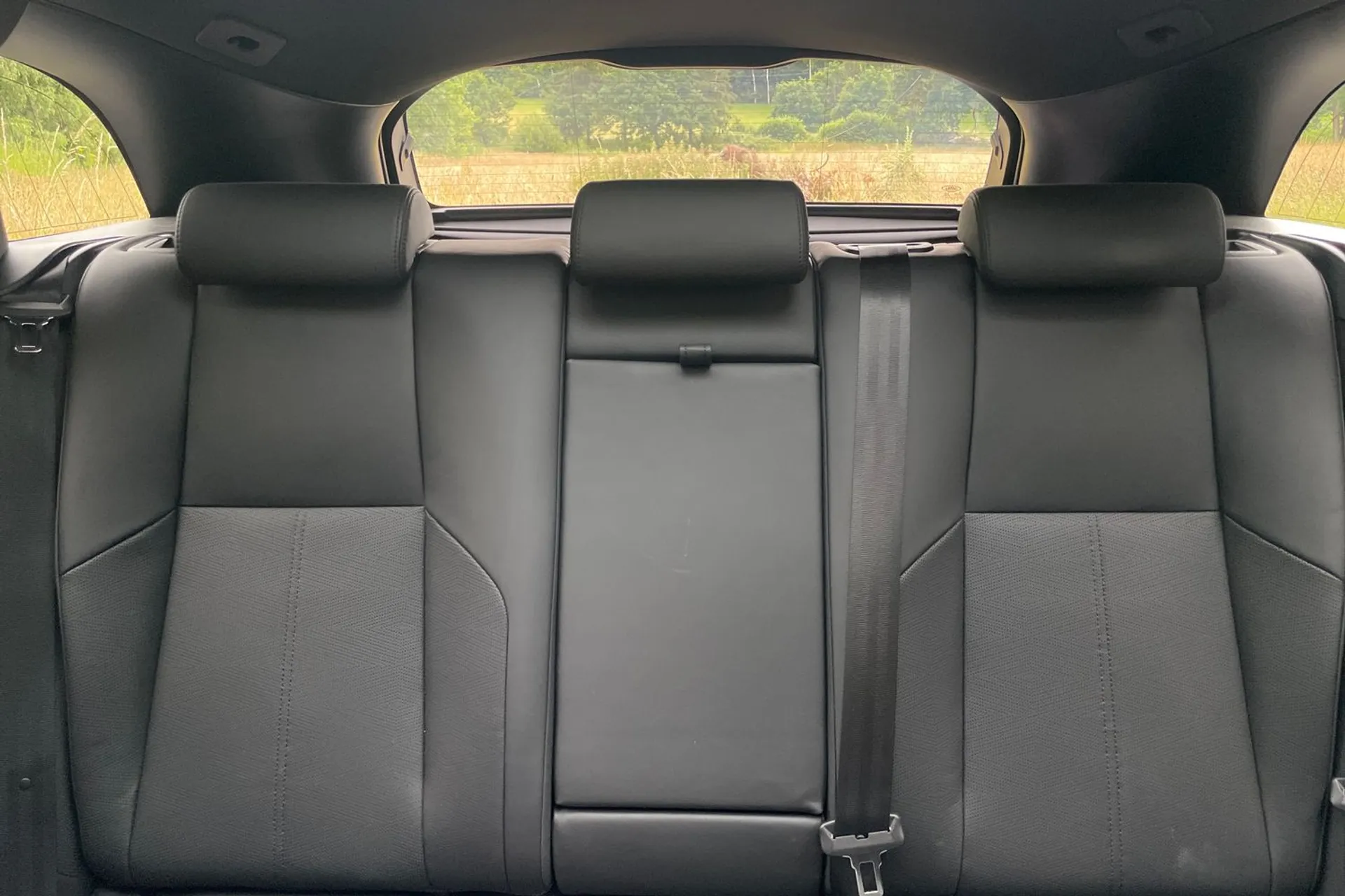 LAND ROVER RANGE ROVER VELAR thumbnail image number 34