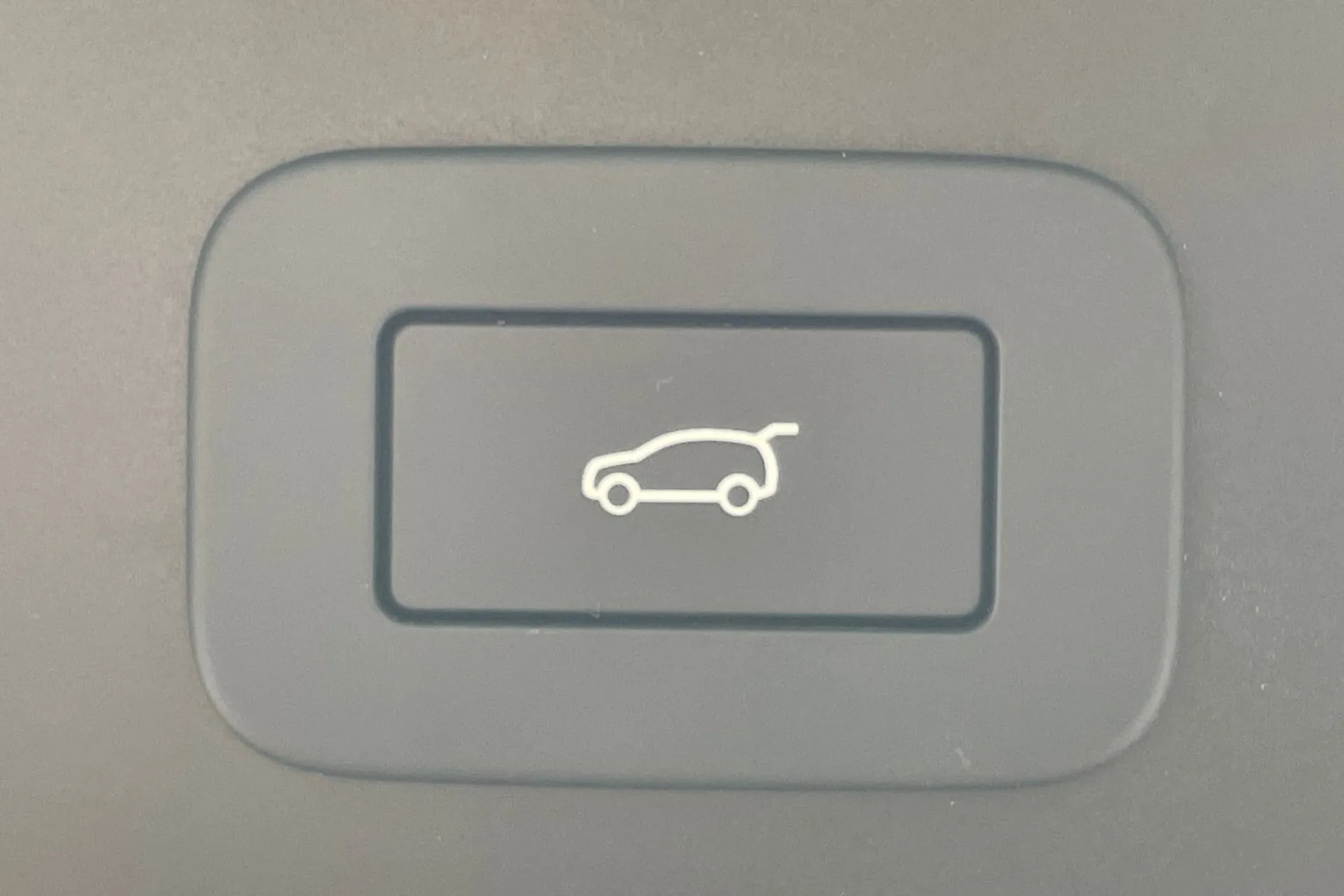 LAND ROVER RANGE ROVER VELAR thumbnail image number 26