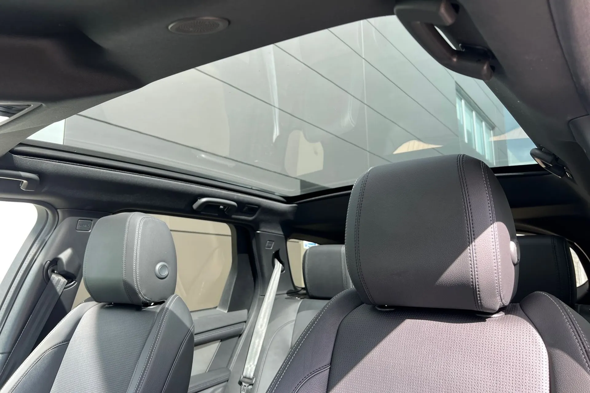 LAND ROVER DISCOVERY SPORT thumbnail image number 6