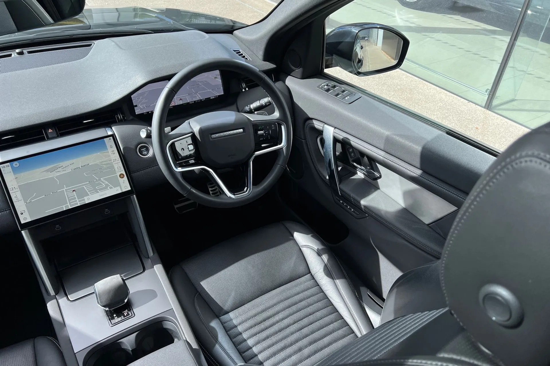 LAND ROVER DISCOVERY SPORT thumbnail image number 26