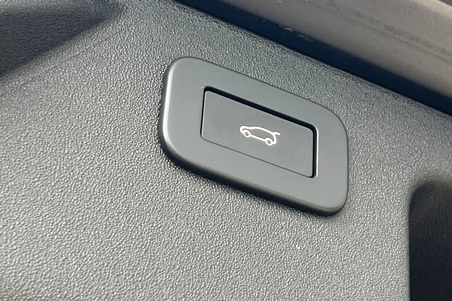 LAND ROVER DISCOVERY SPORT thumbnail image number 27