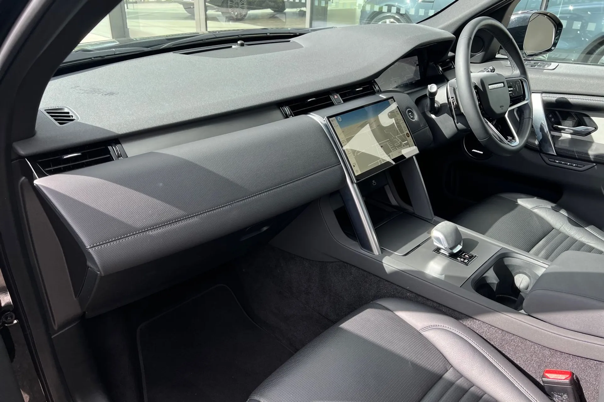 LAND ROVER DISCOVERY SPORT thumbnail image number 40