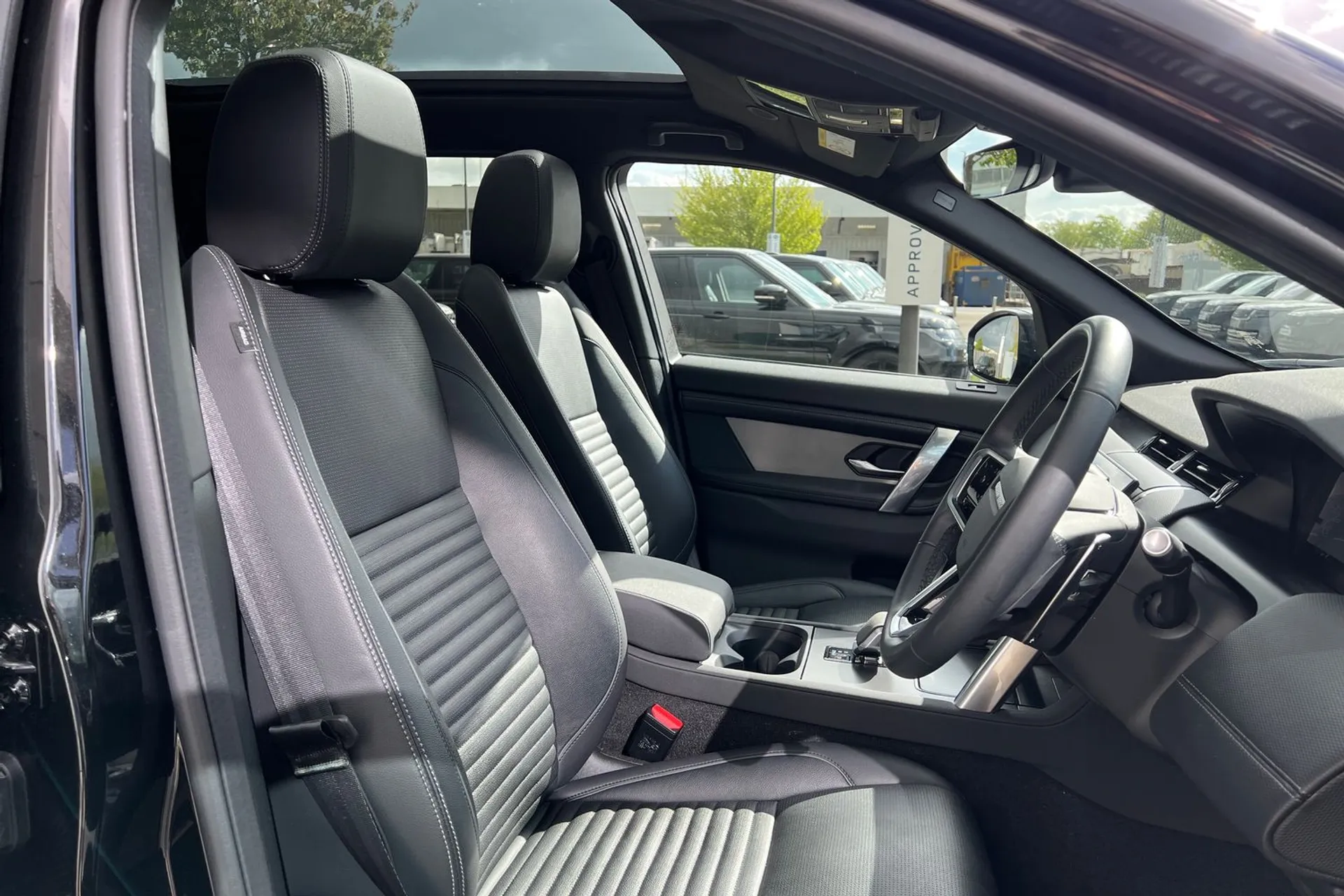 LAND ROVER DISCOVERY SPORT thumbnail image number 35