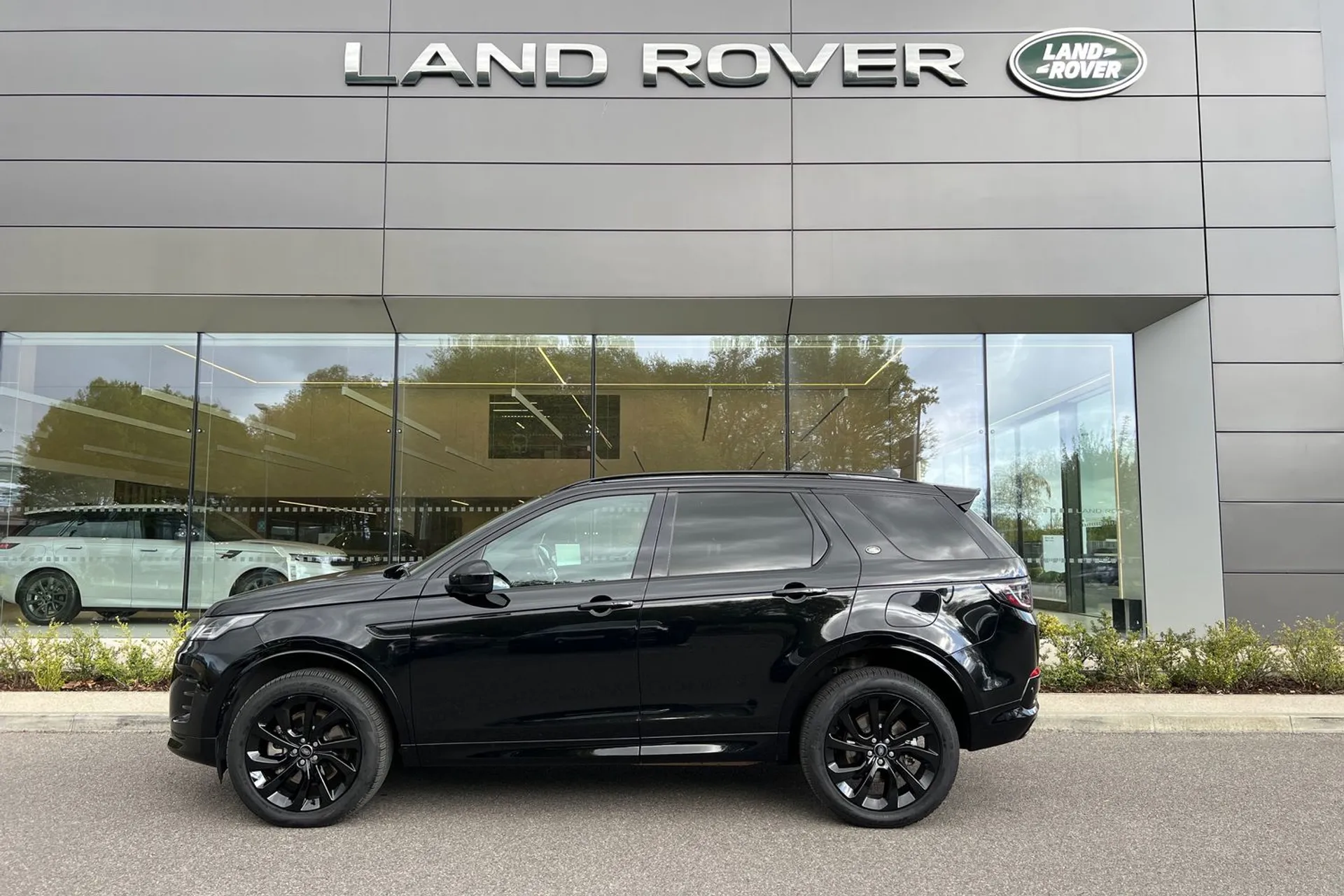 LAND ROVER DISCOVERY SPORT thumbnail image number 7