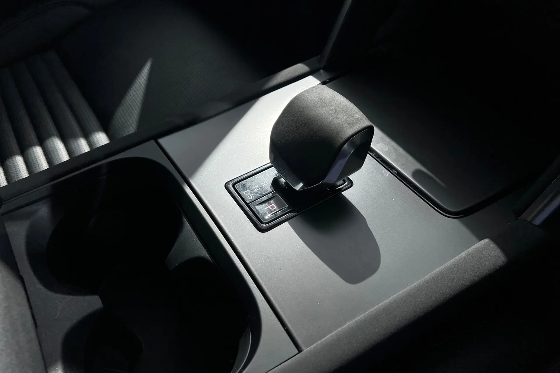 LAND ROVER DISCOVERY SPORT thumbnail image number 23