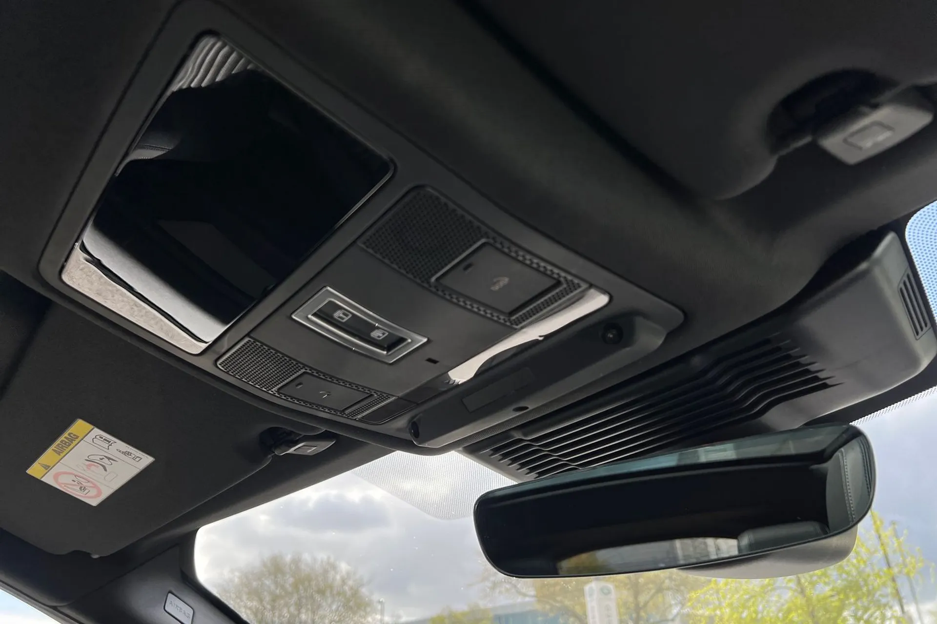 LAND ROVER DISCOVERY SPORT thumbnail image number 37