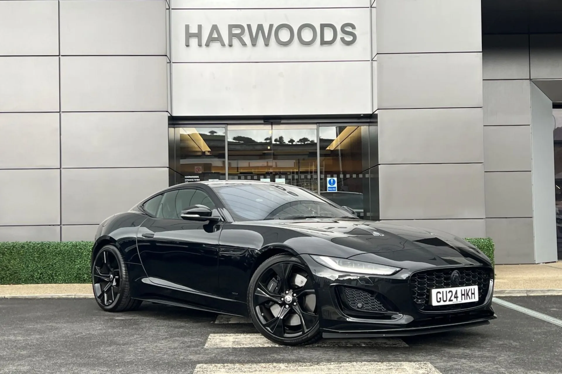 Jaguar F-TYPE focused image