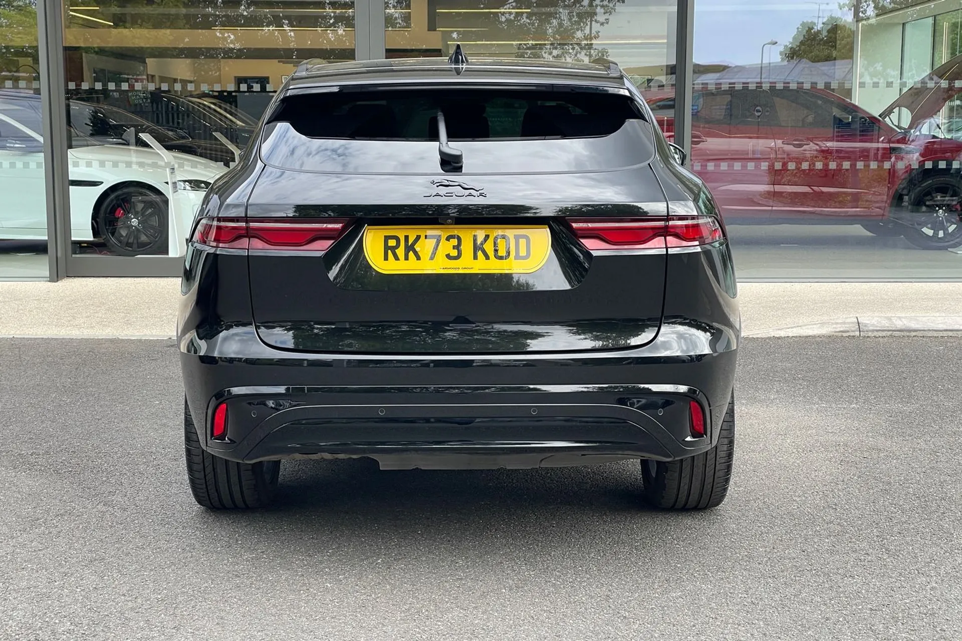 Jaguar F-PACE thumbnail image number 8