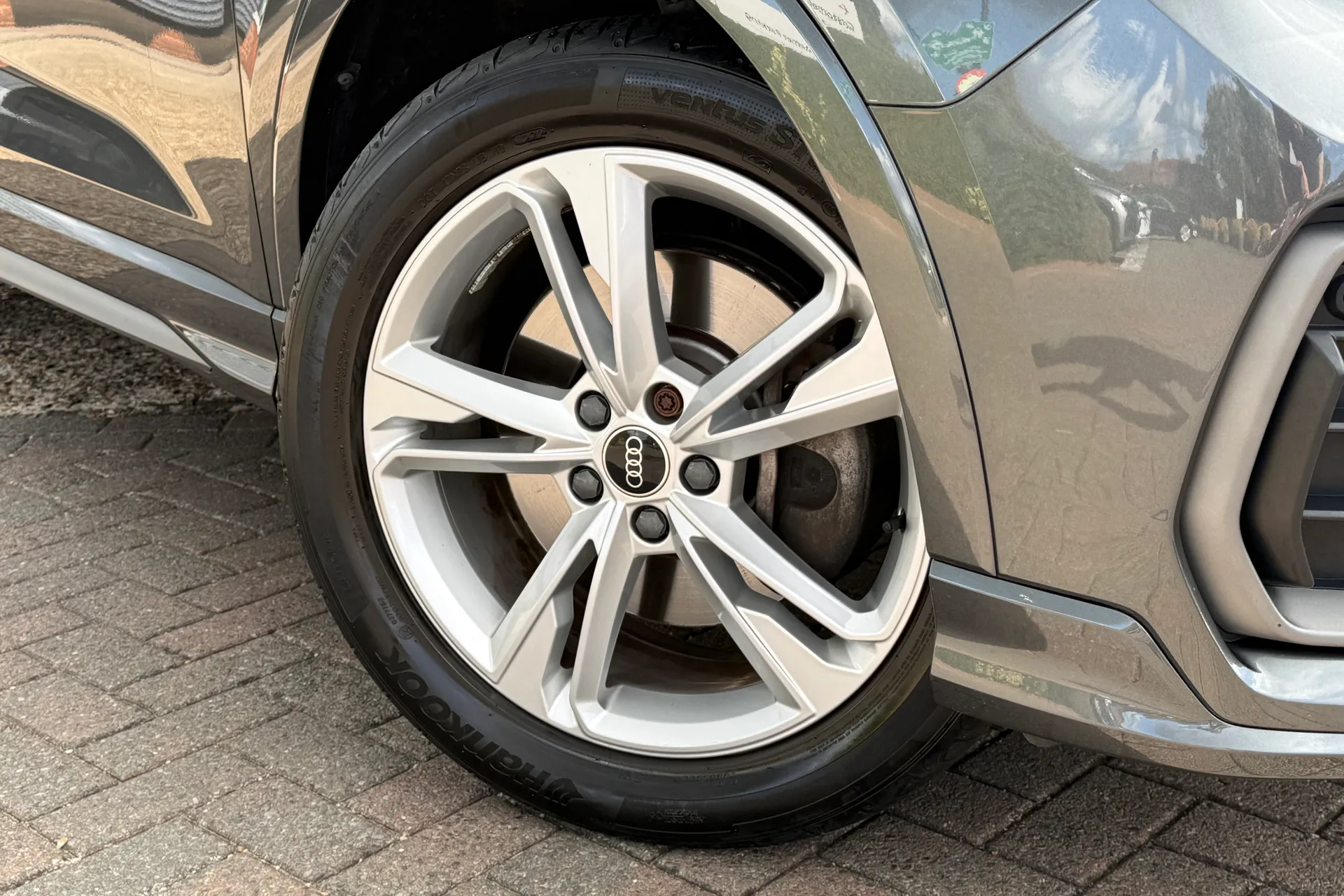 Audi Q3 thumbnail image number 7