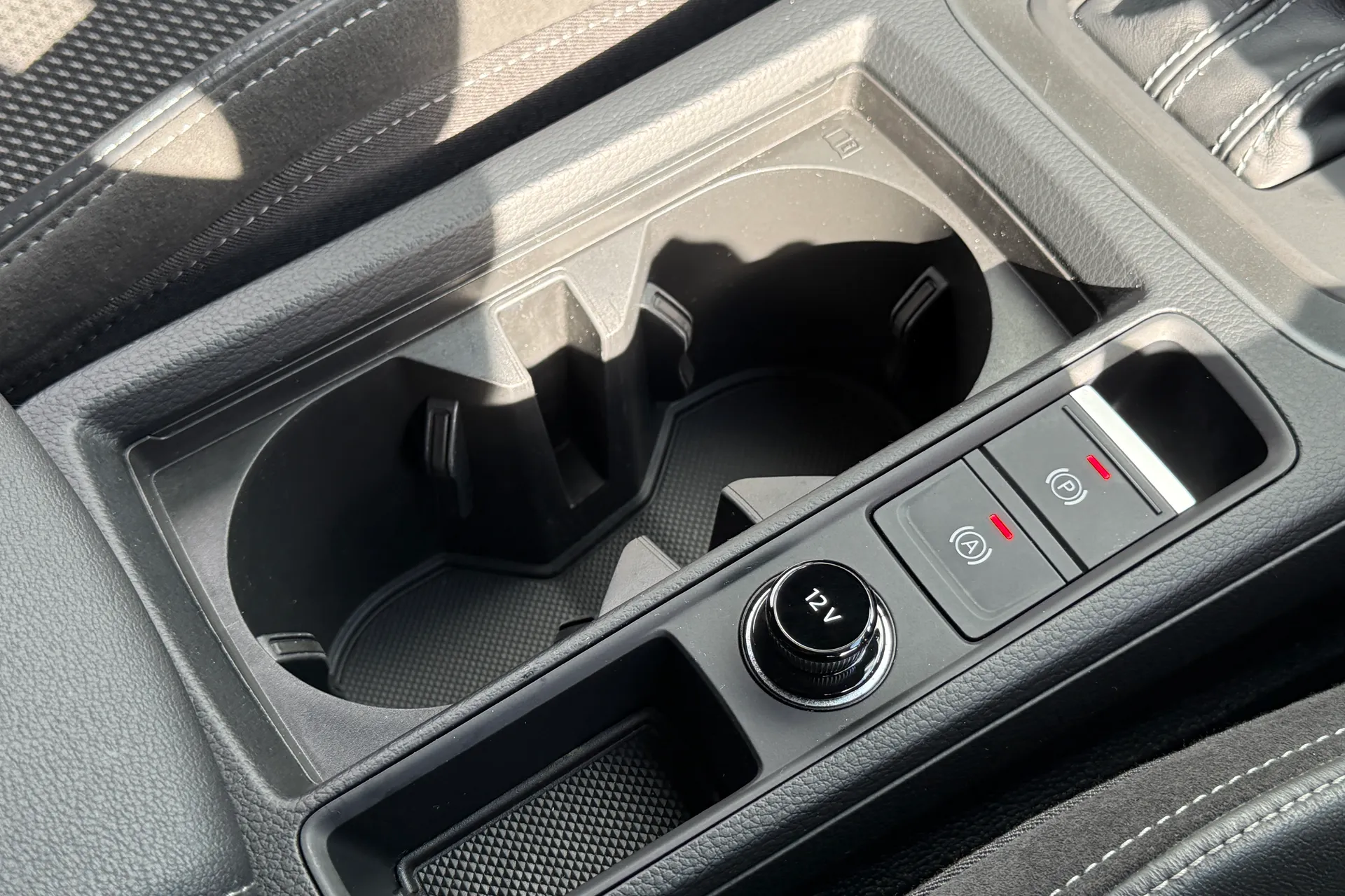 Audi Q3 thumbnail image number 39