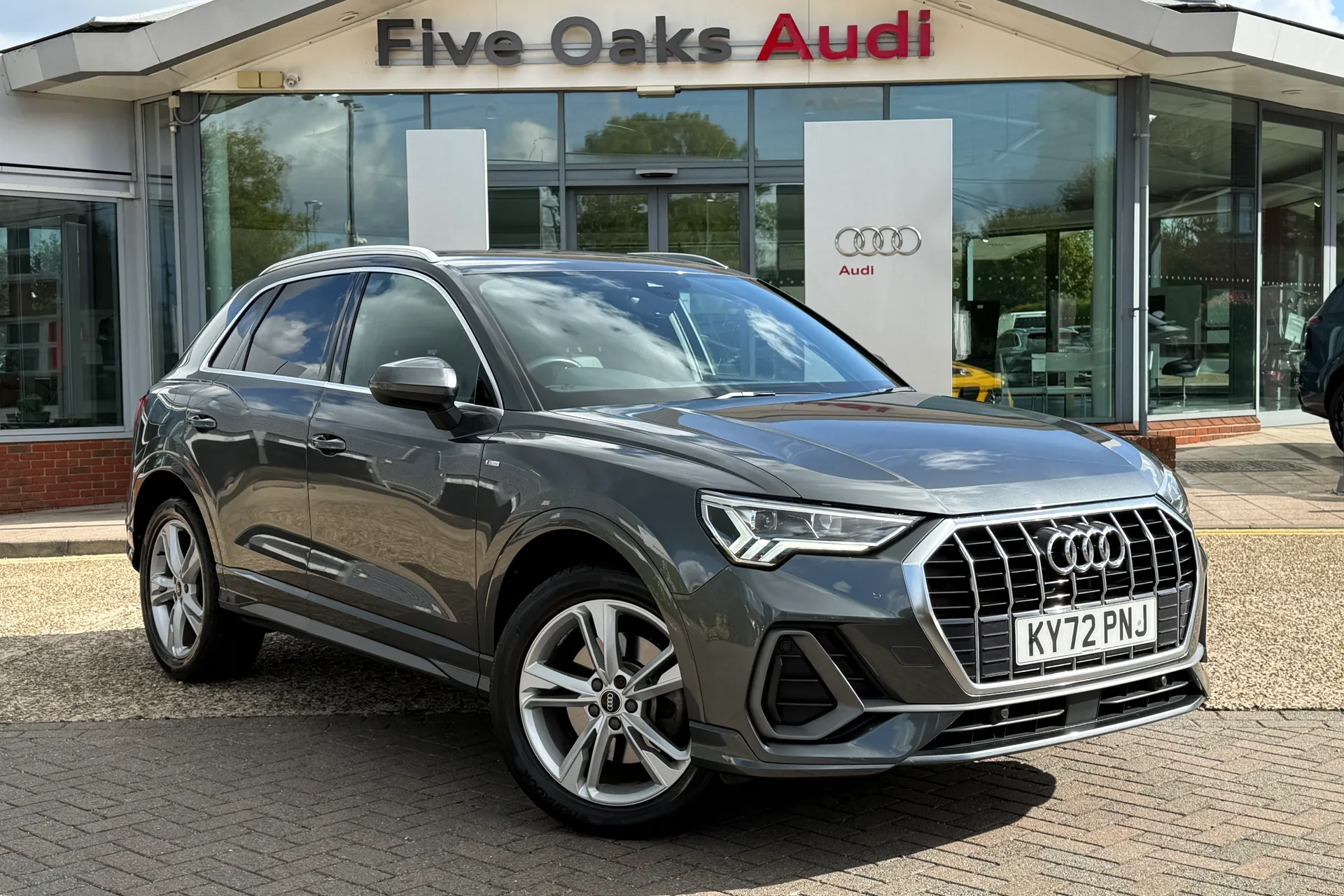 Audi Q3 focused image