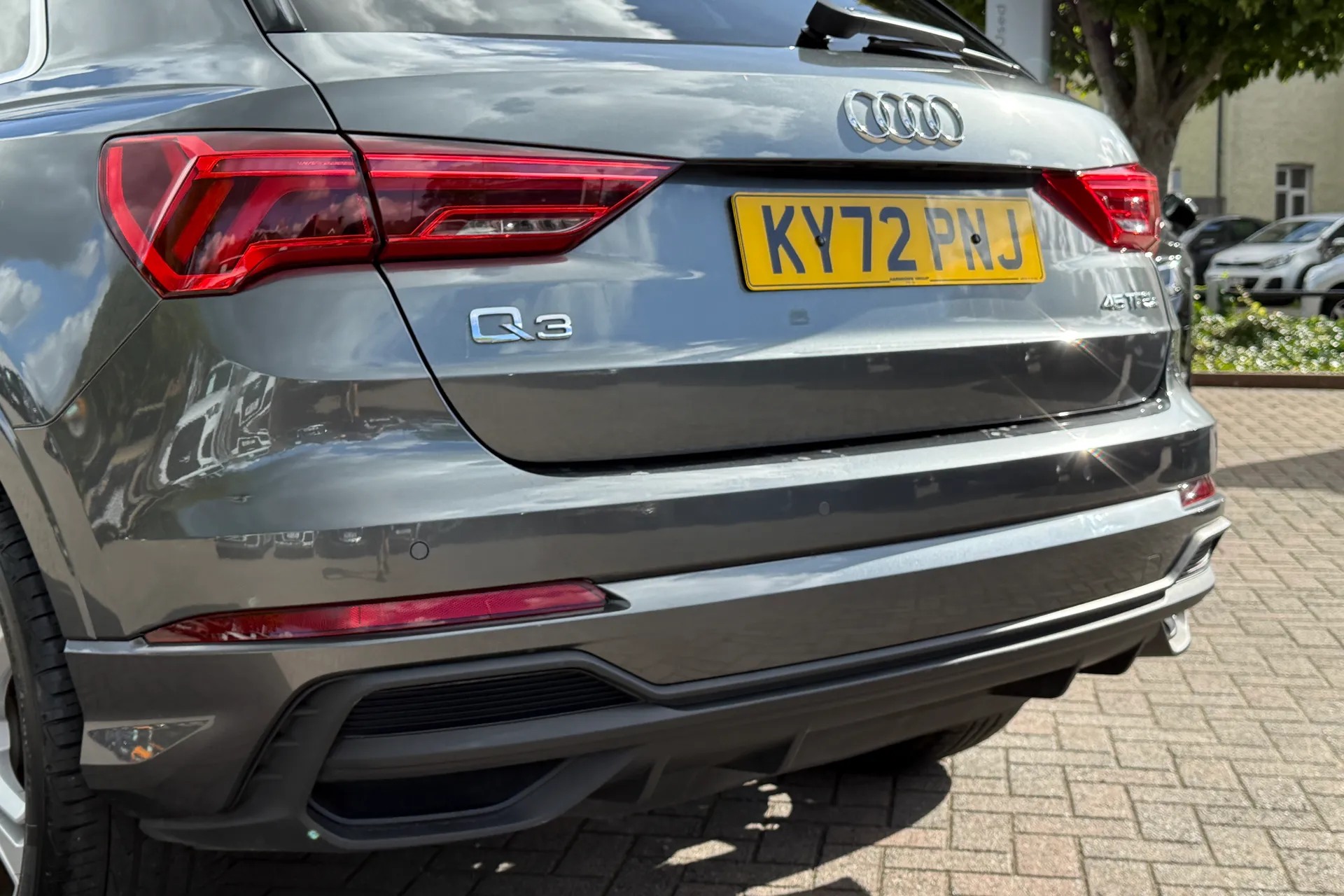 Audi Q3 thumbnail image number 49