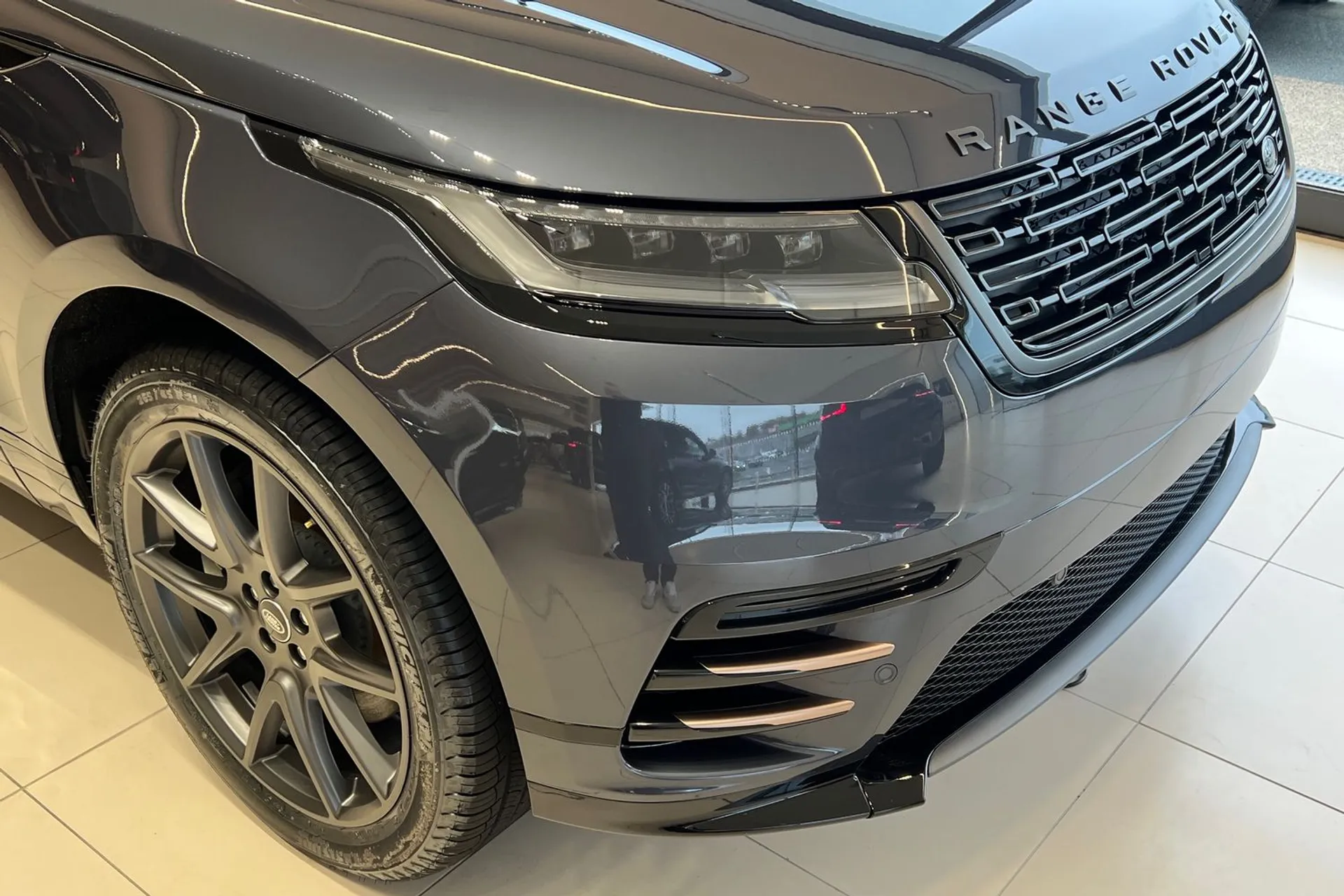 LAND ROVER RANGE ROVER VELAR thumbnail image number 20